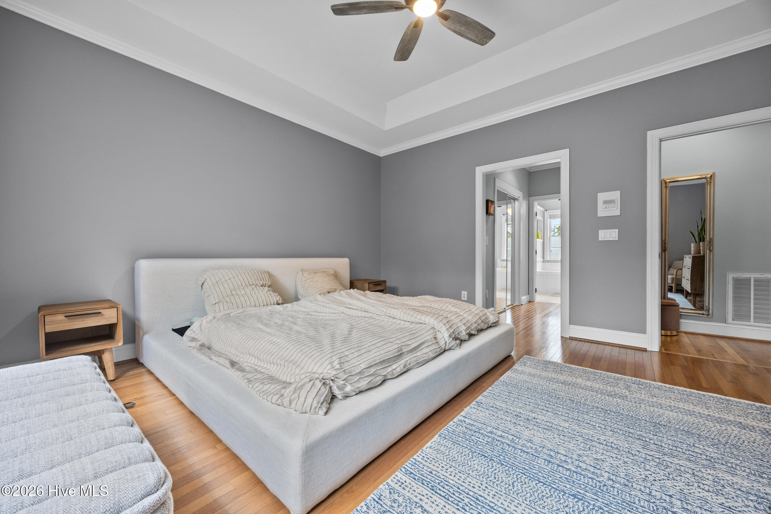 100555856 | Photo 19