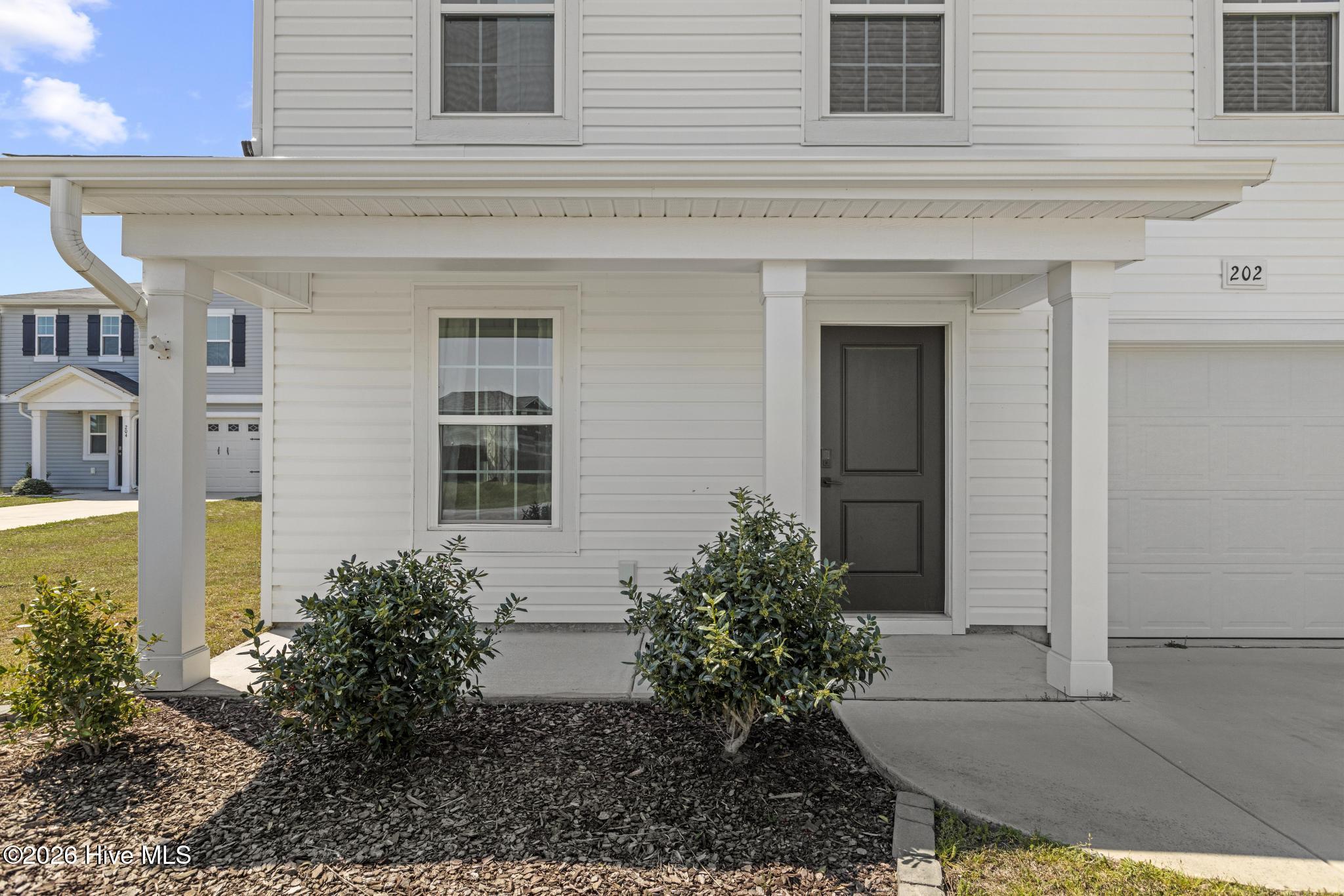 100565609 | Photo 27