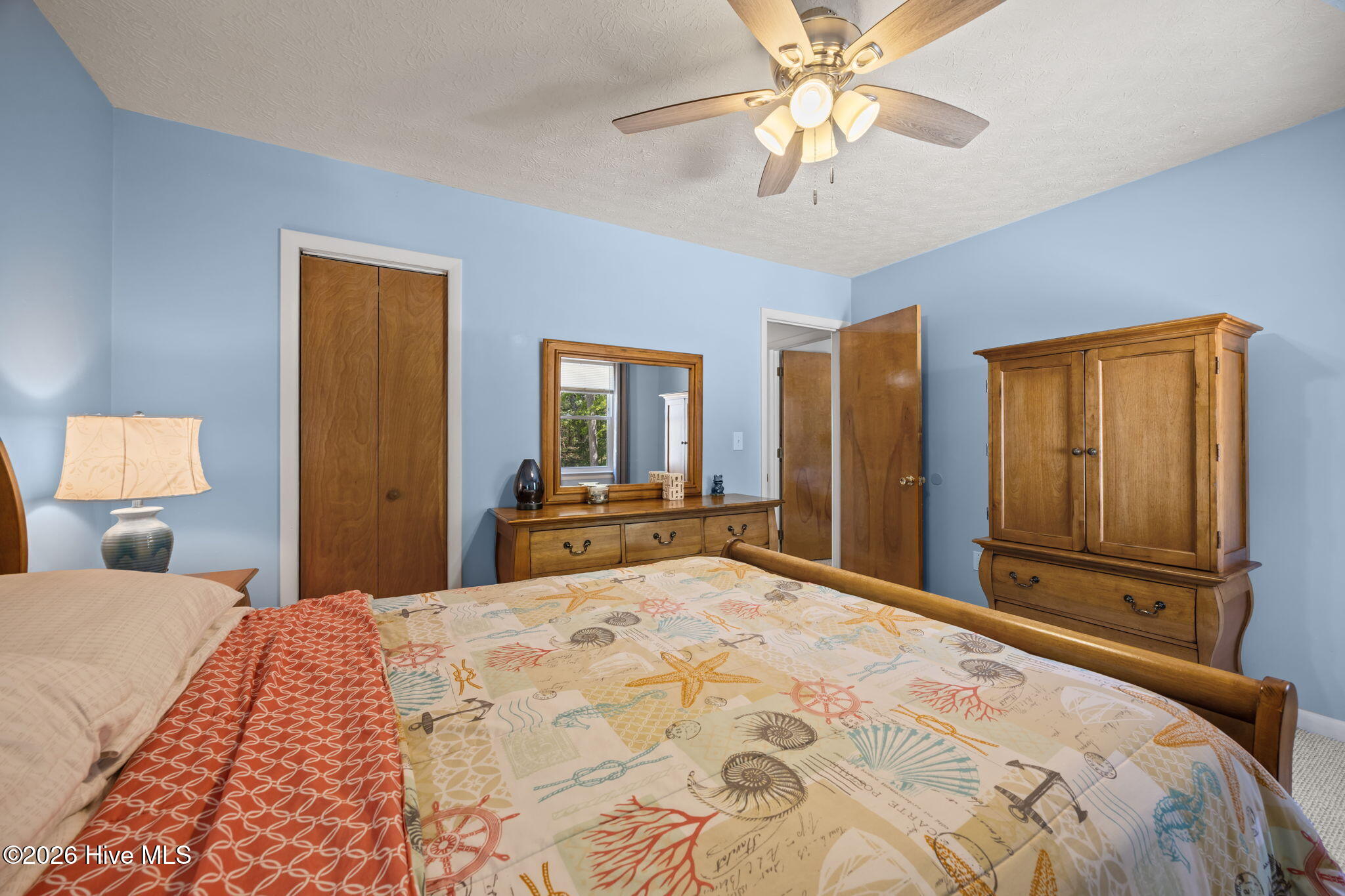 100561792 | Photo 17