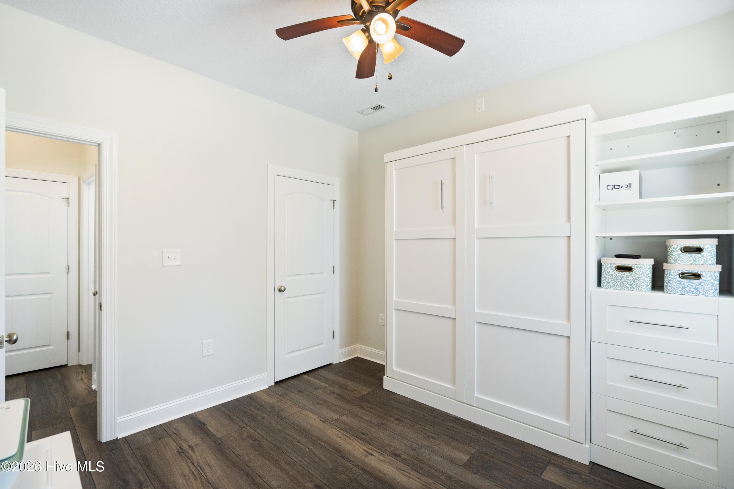 100564878 | Photo 26