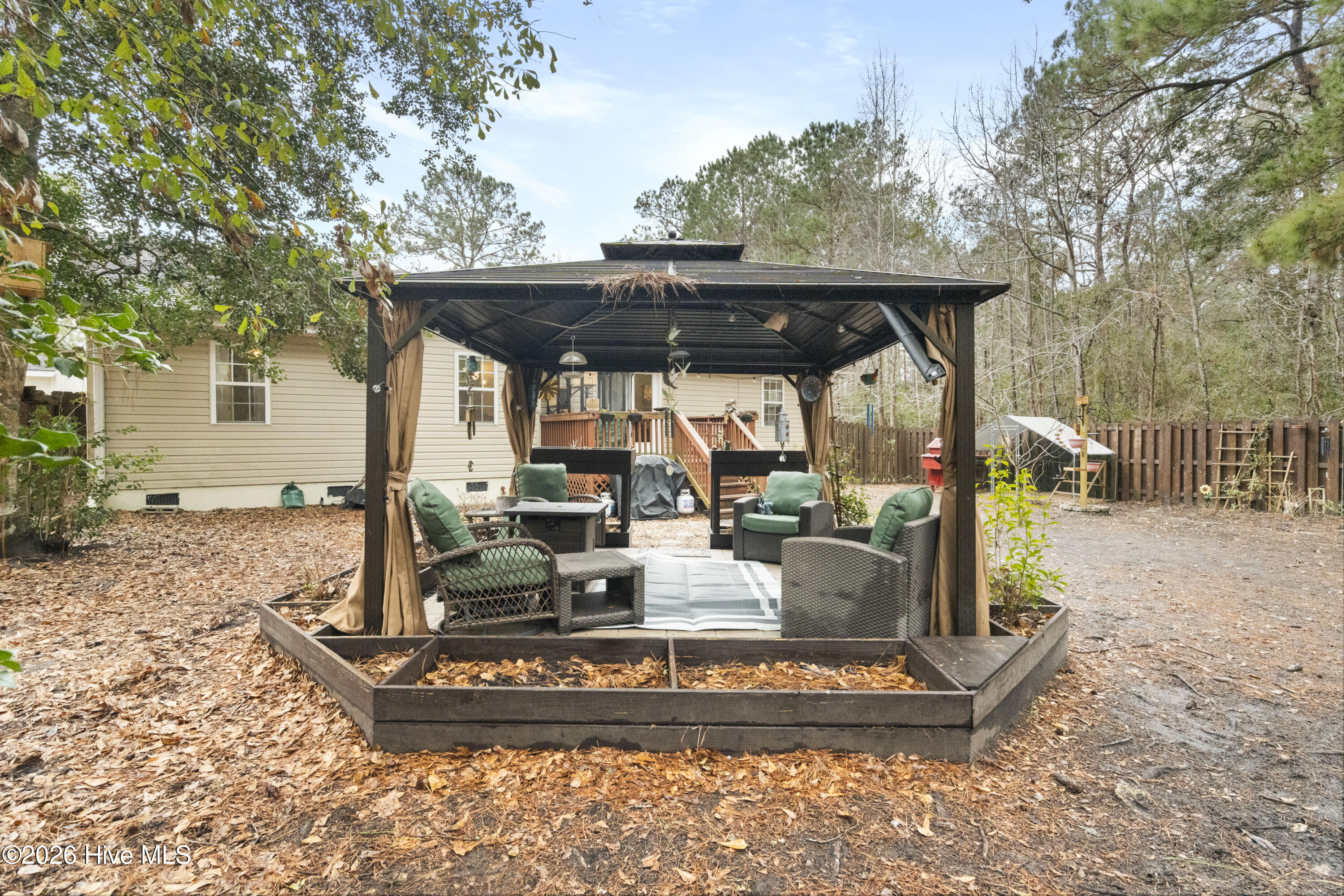 100551762 | Photo 39