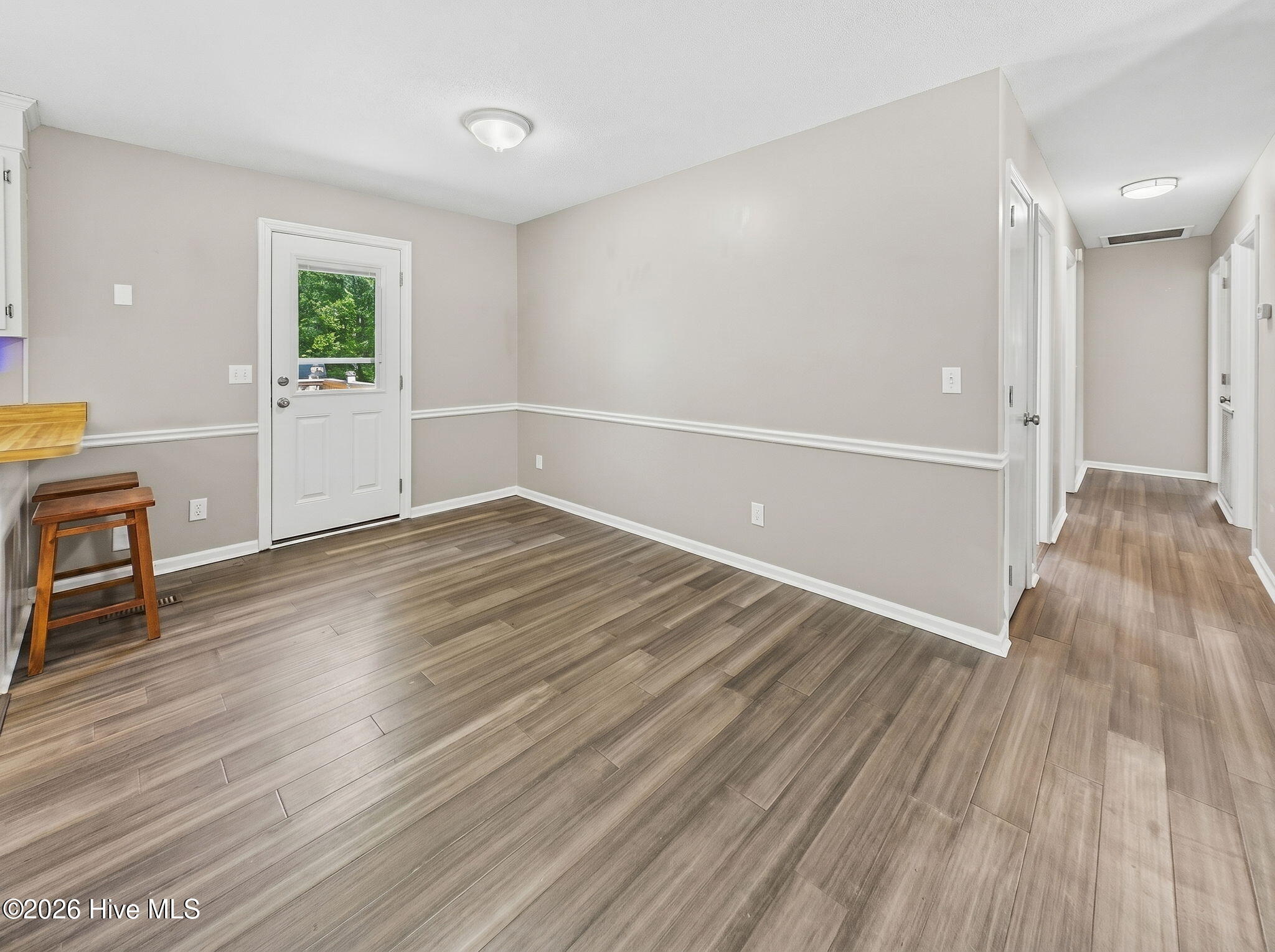 100569518 | Photo 10