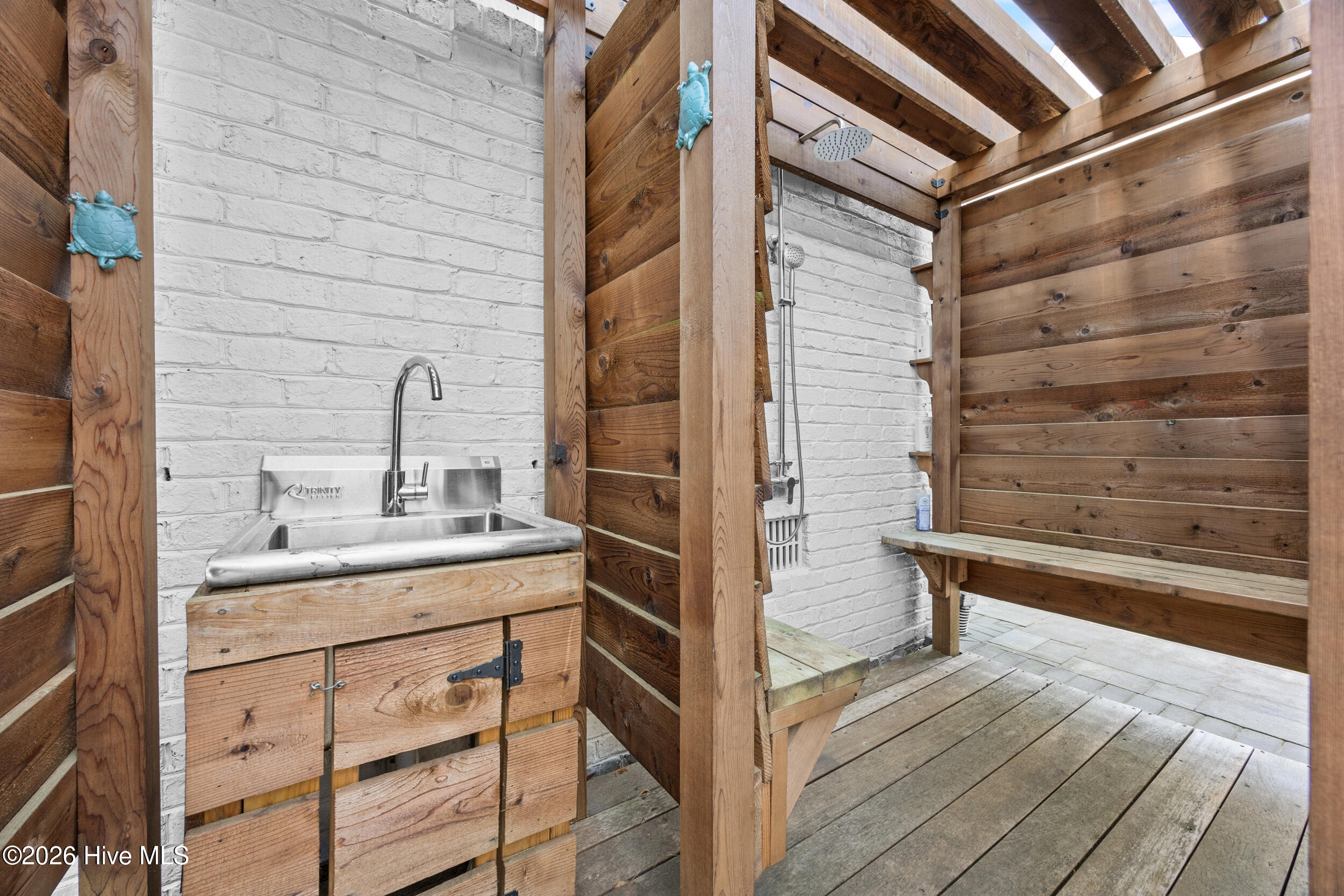 100565771 | Photo 59