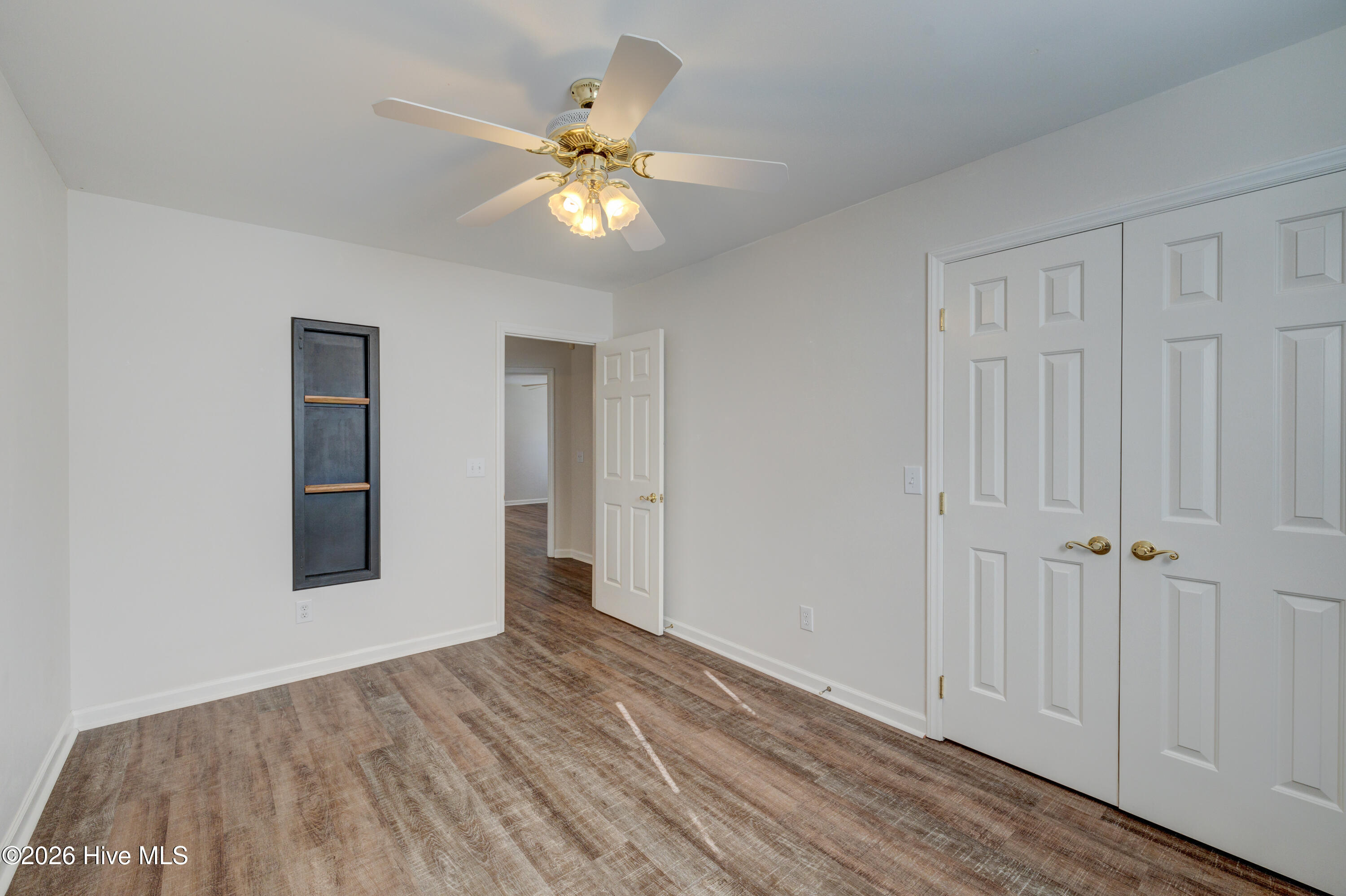 100562738 | Photo 29