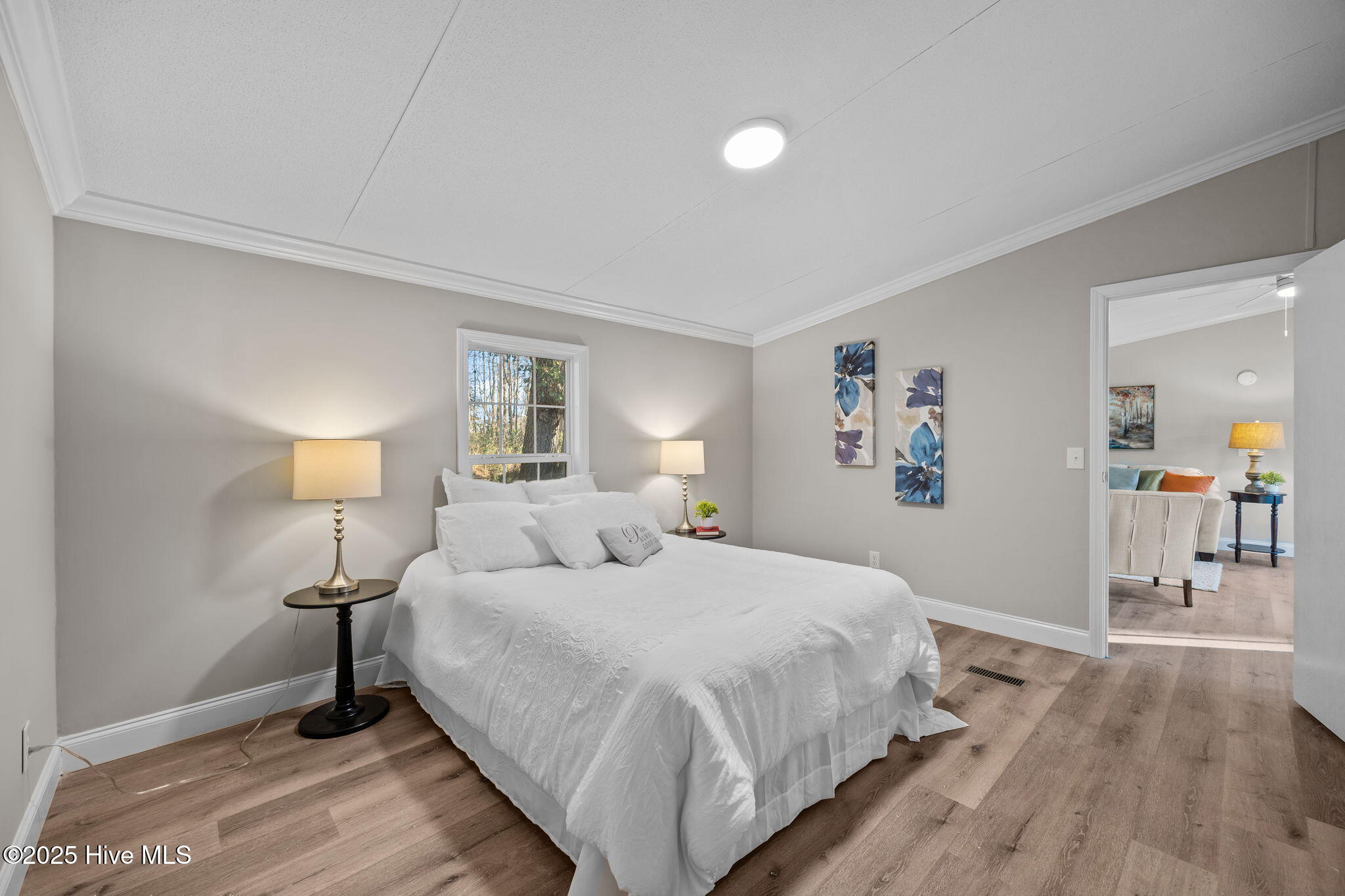 100546418 | Photo 18