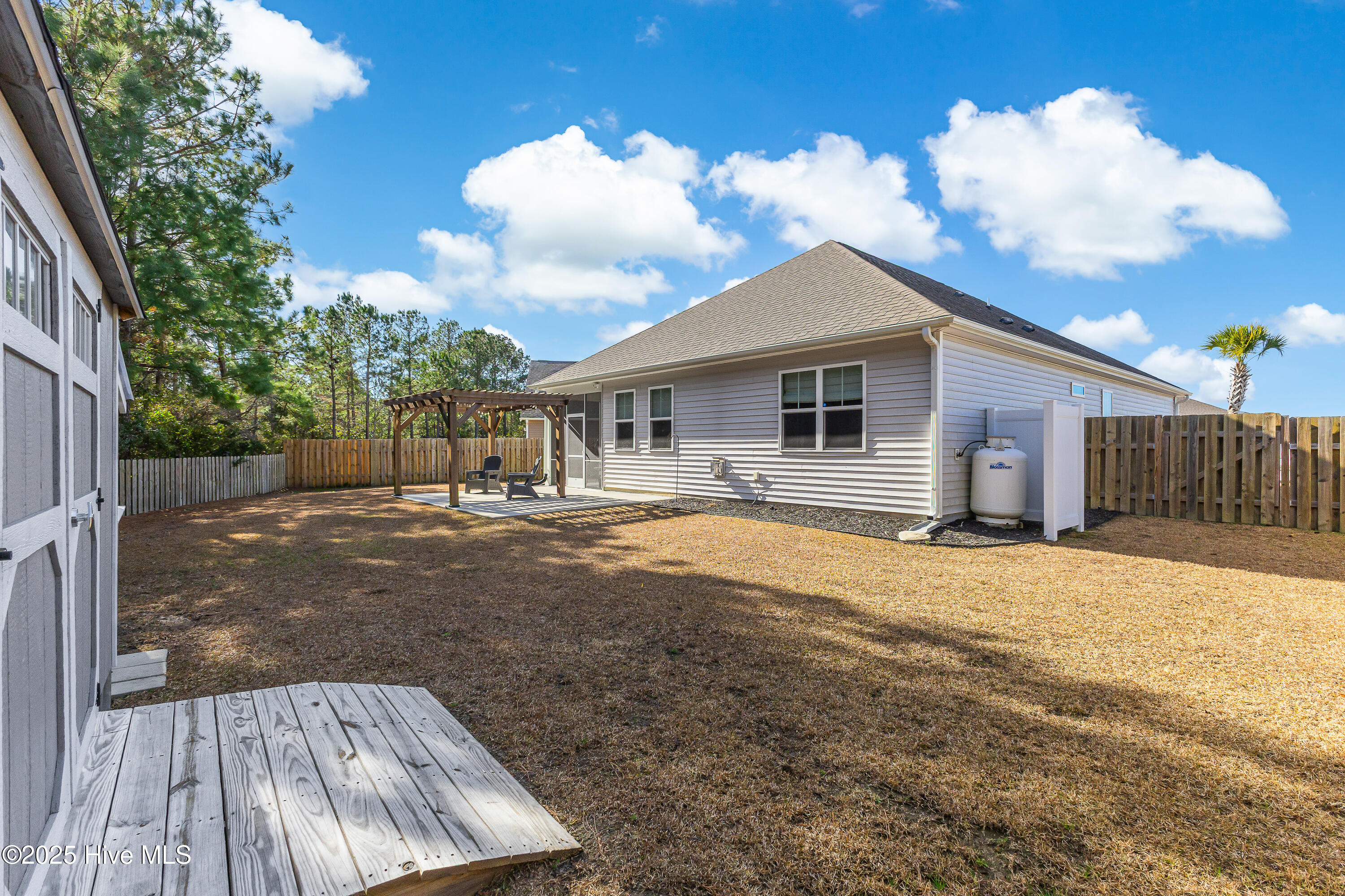 100547068 | Photo 37