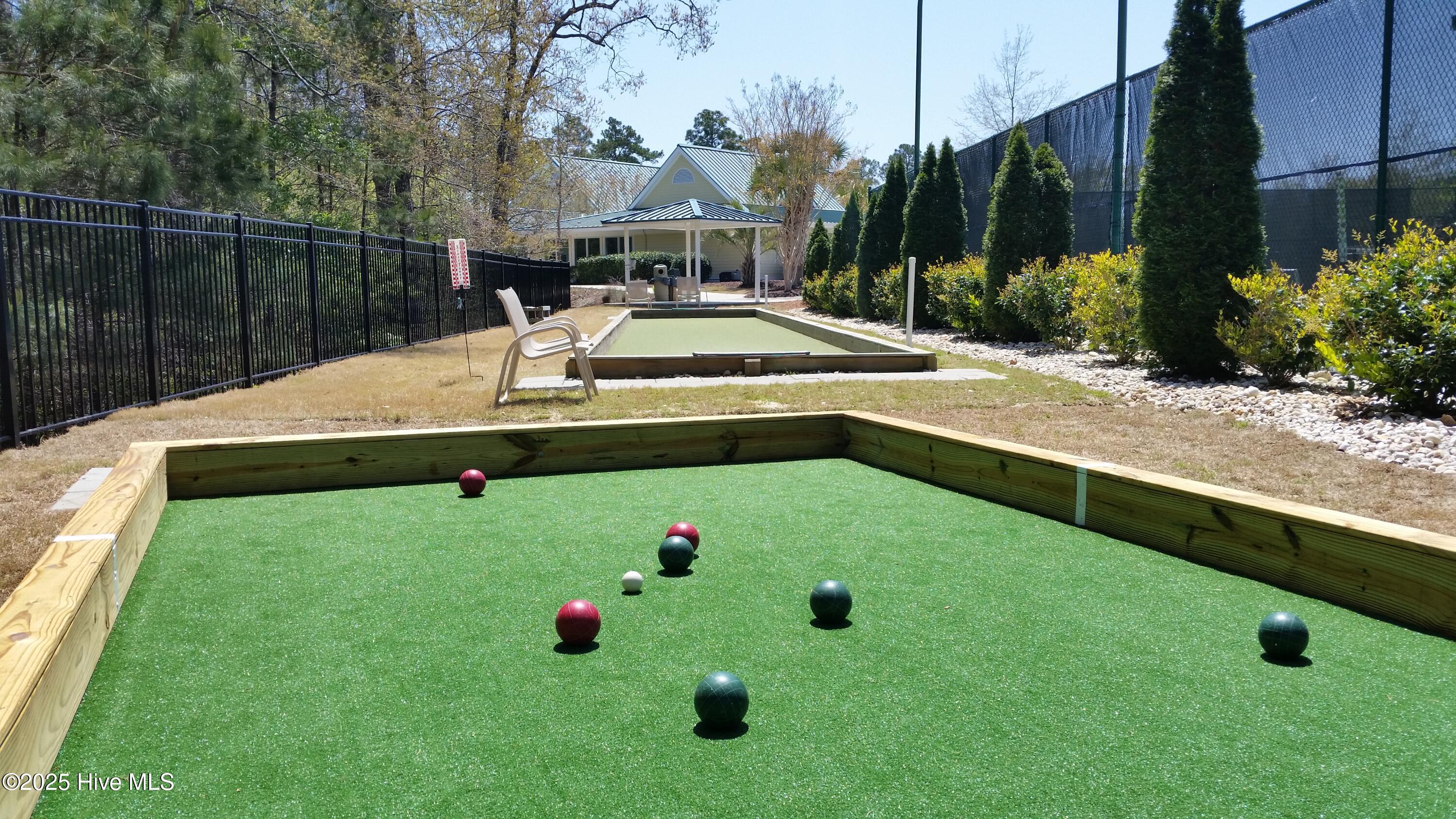 100528316 | Photo 102