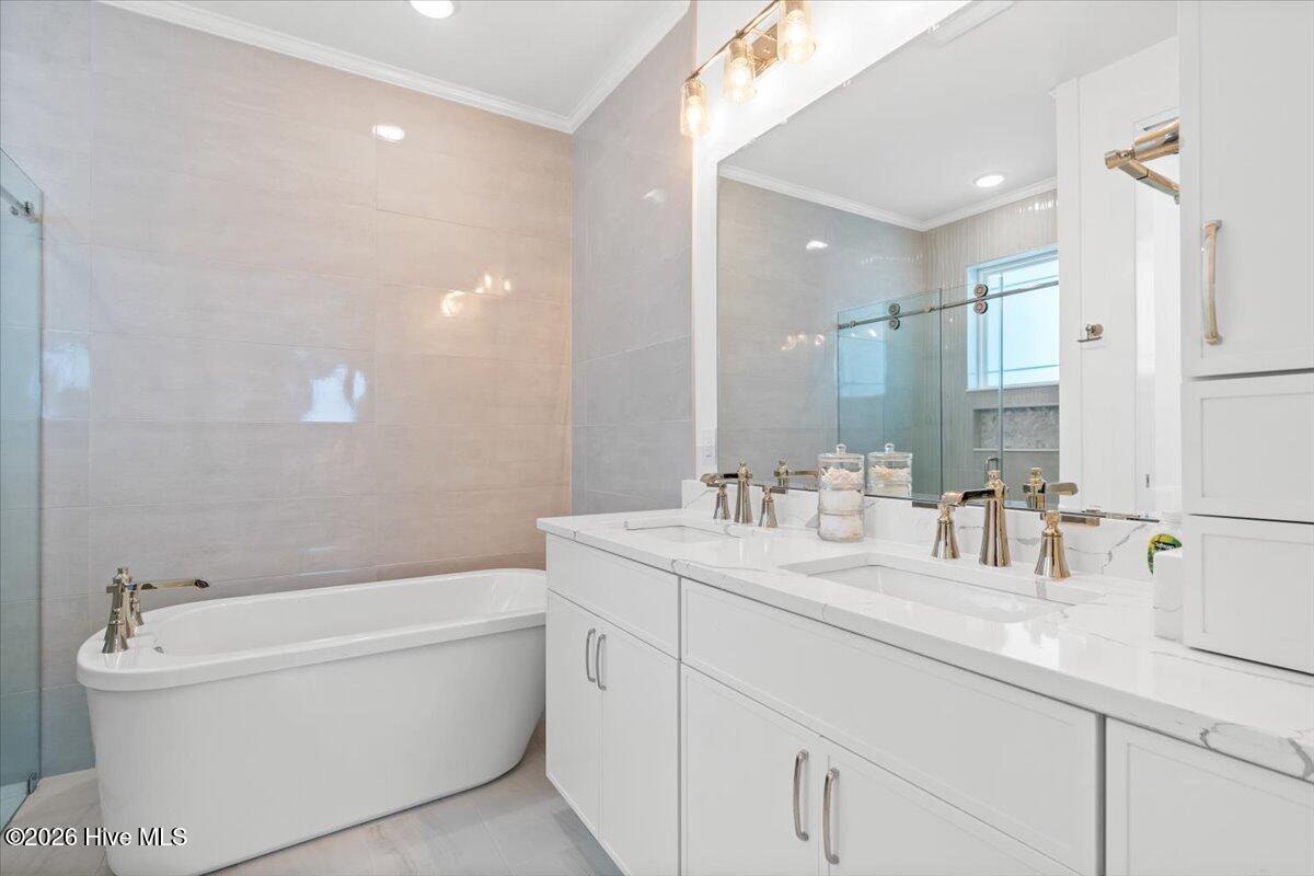 100552016 | Photo 27