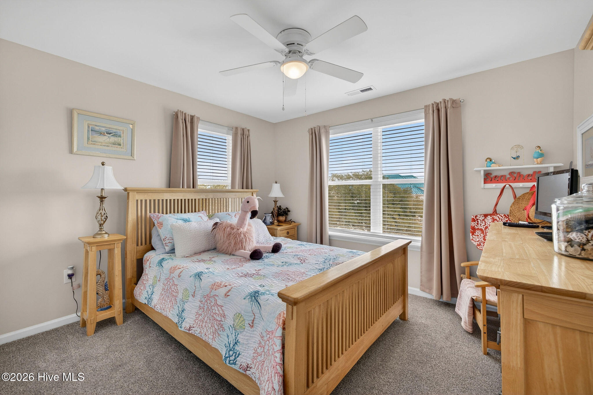 100558217 | Photo 27