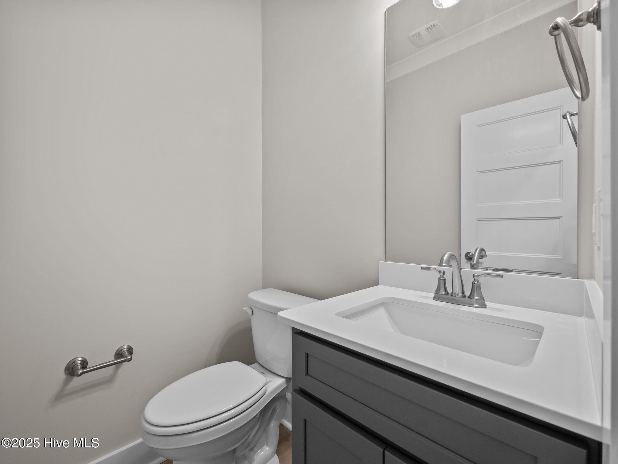 100520397 | Photo 19