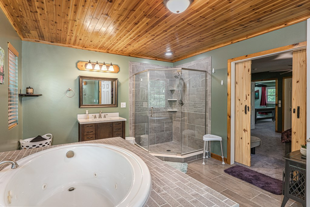 140 Kathryn Circle, Murphy, NC 28906 Listing Photo  32