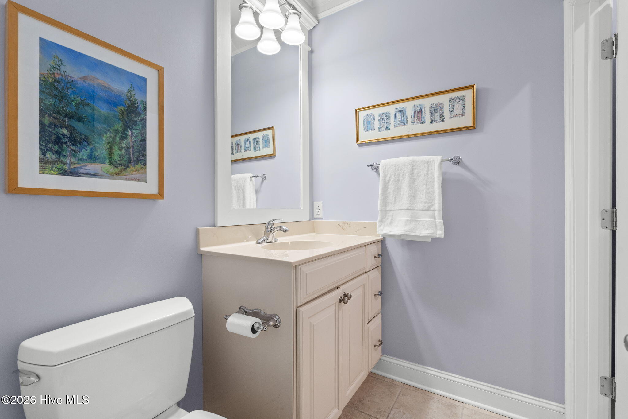 100563336 | Photo 33