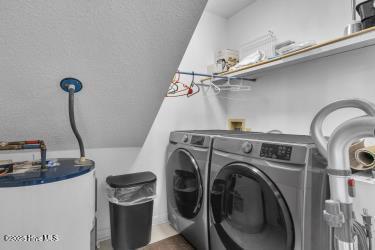 100510345 | Photo 14