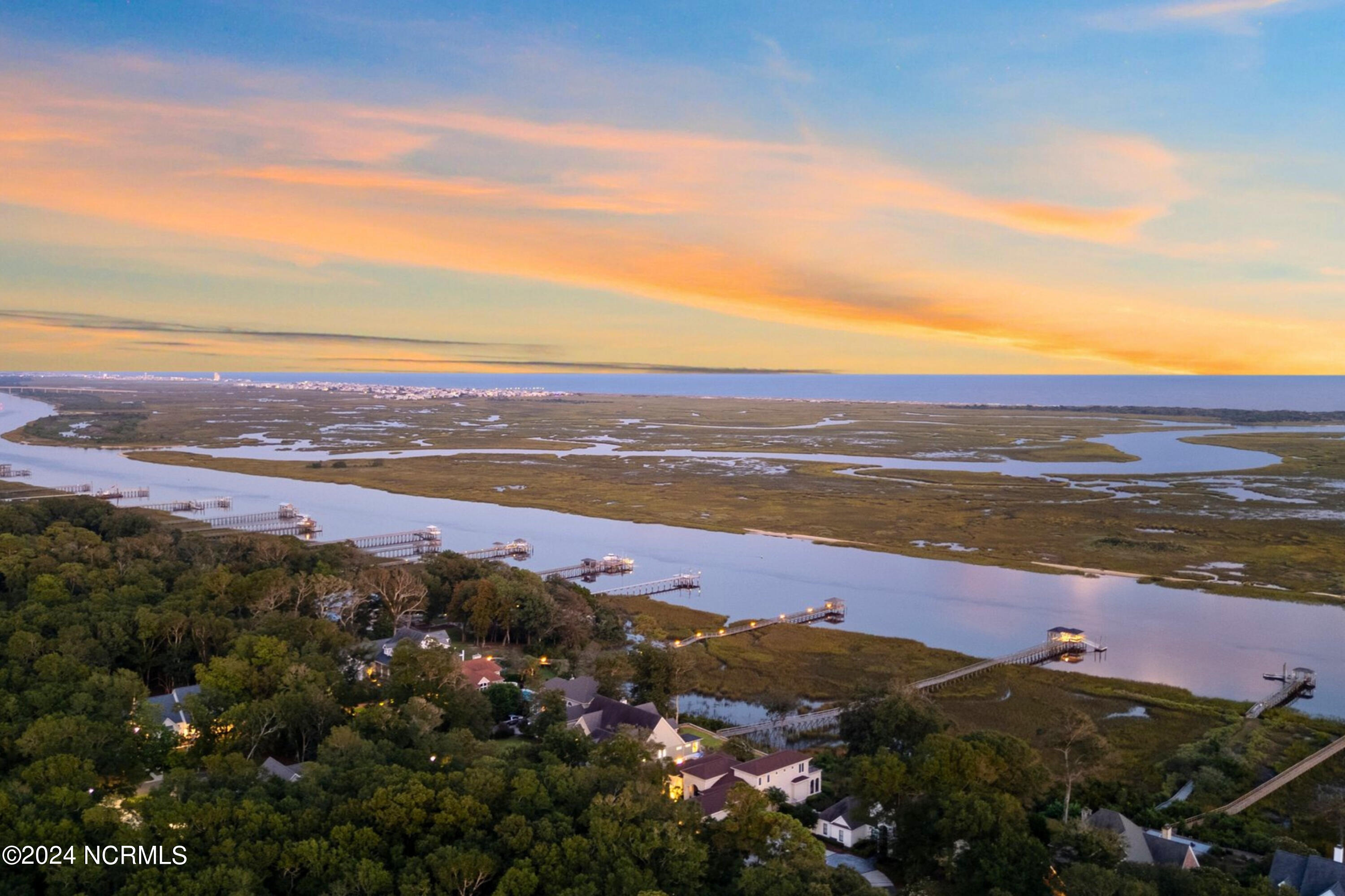 100553128 | Photo 75