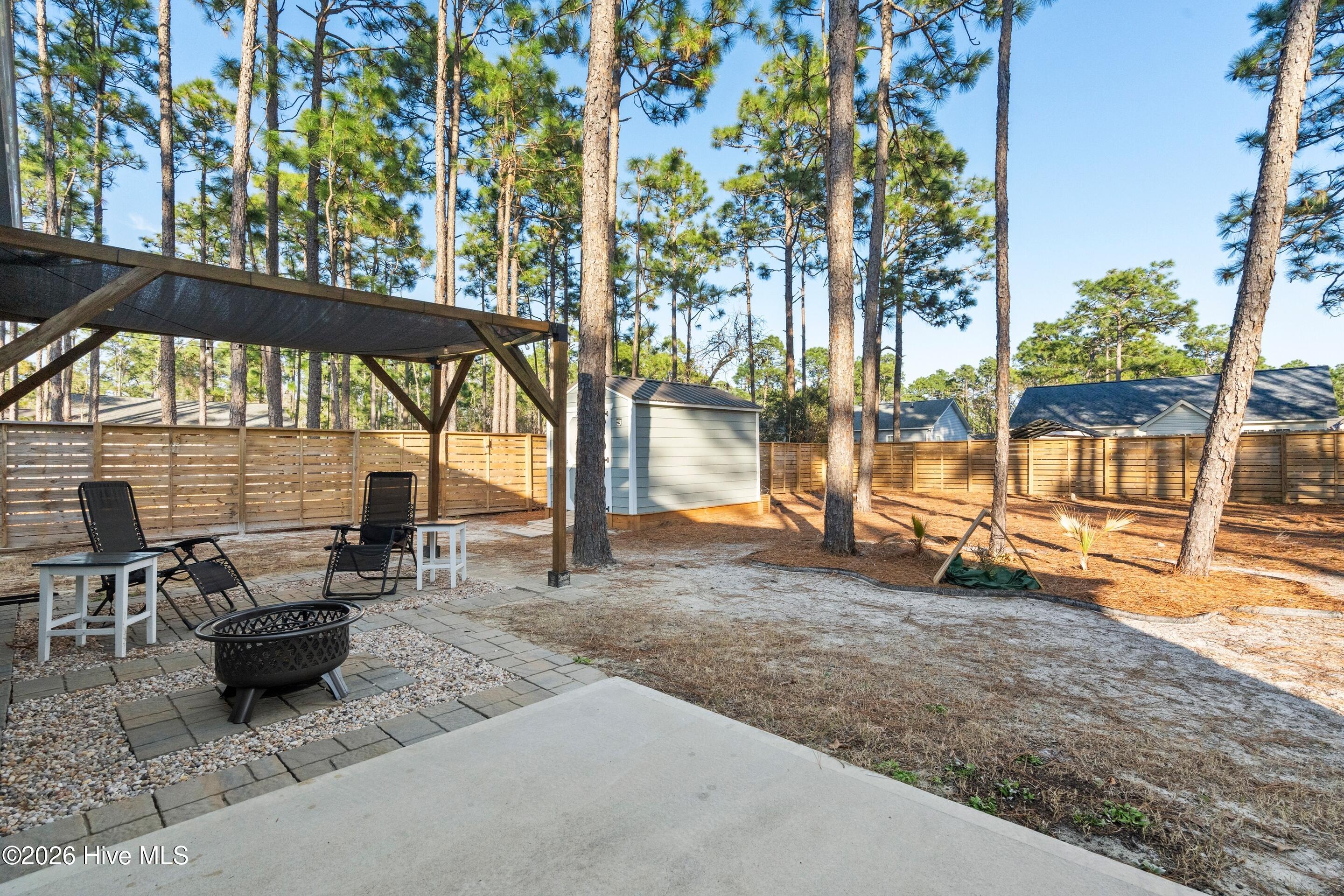 100548335 | Photo 38