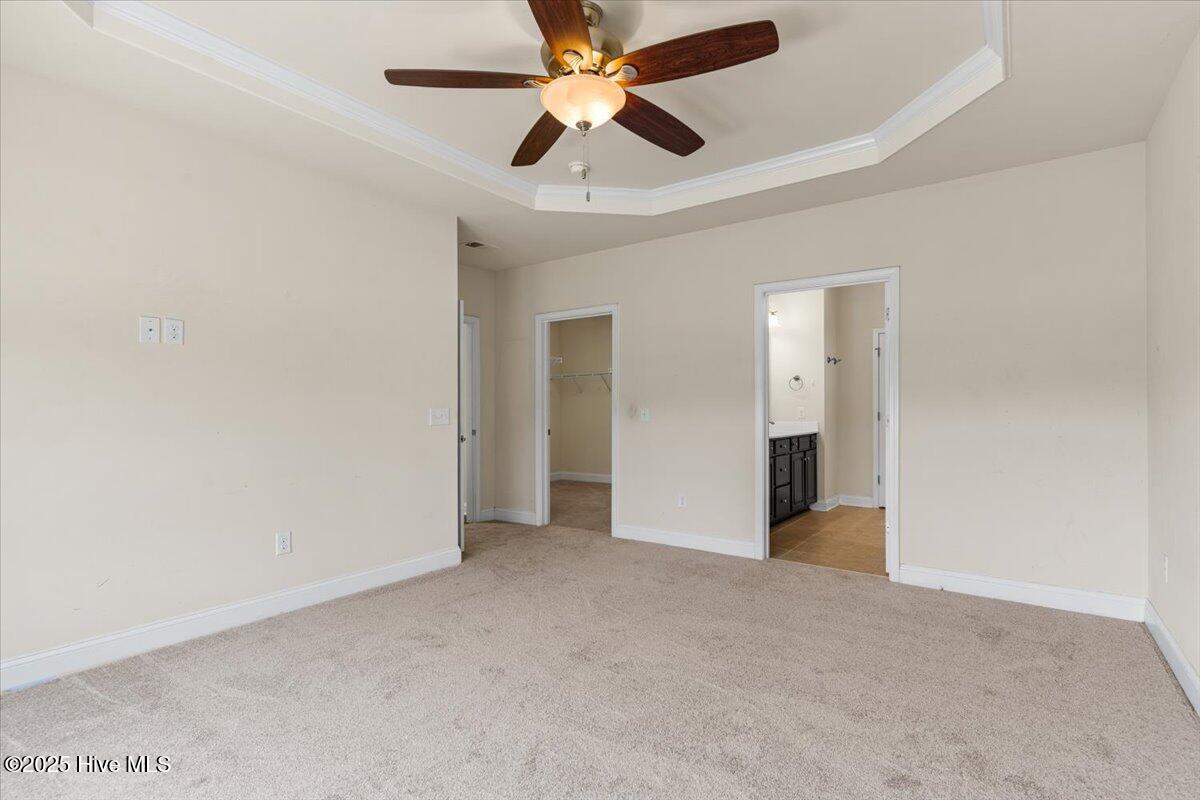 100505325 | Photo 28