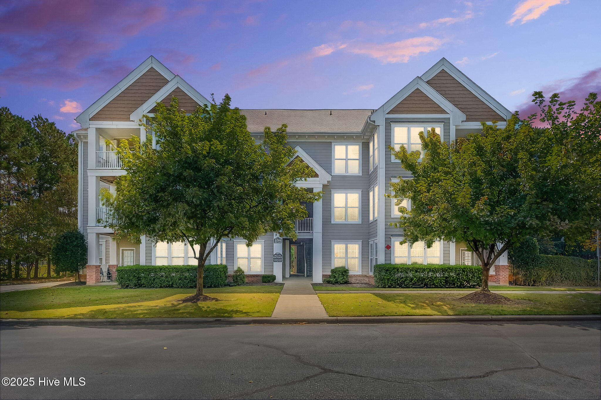 Property at 1812 Parkside Village Drive