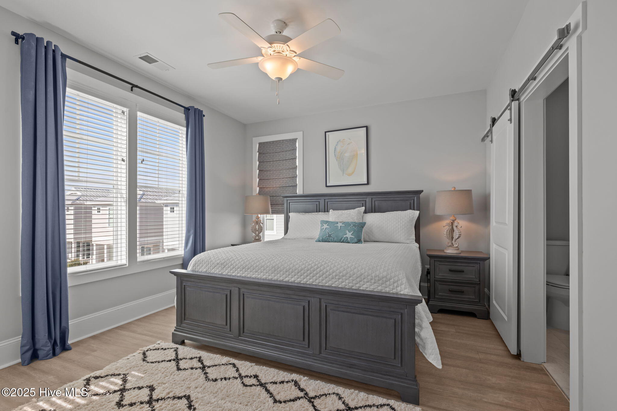 100541524 | Photo 16