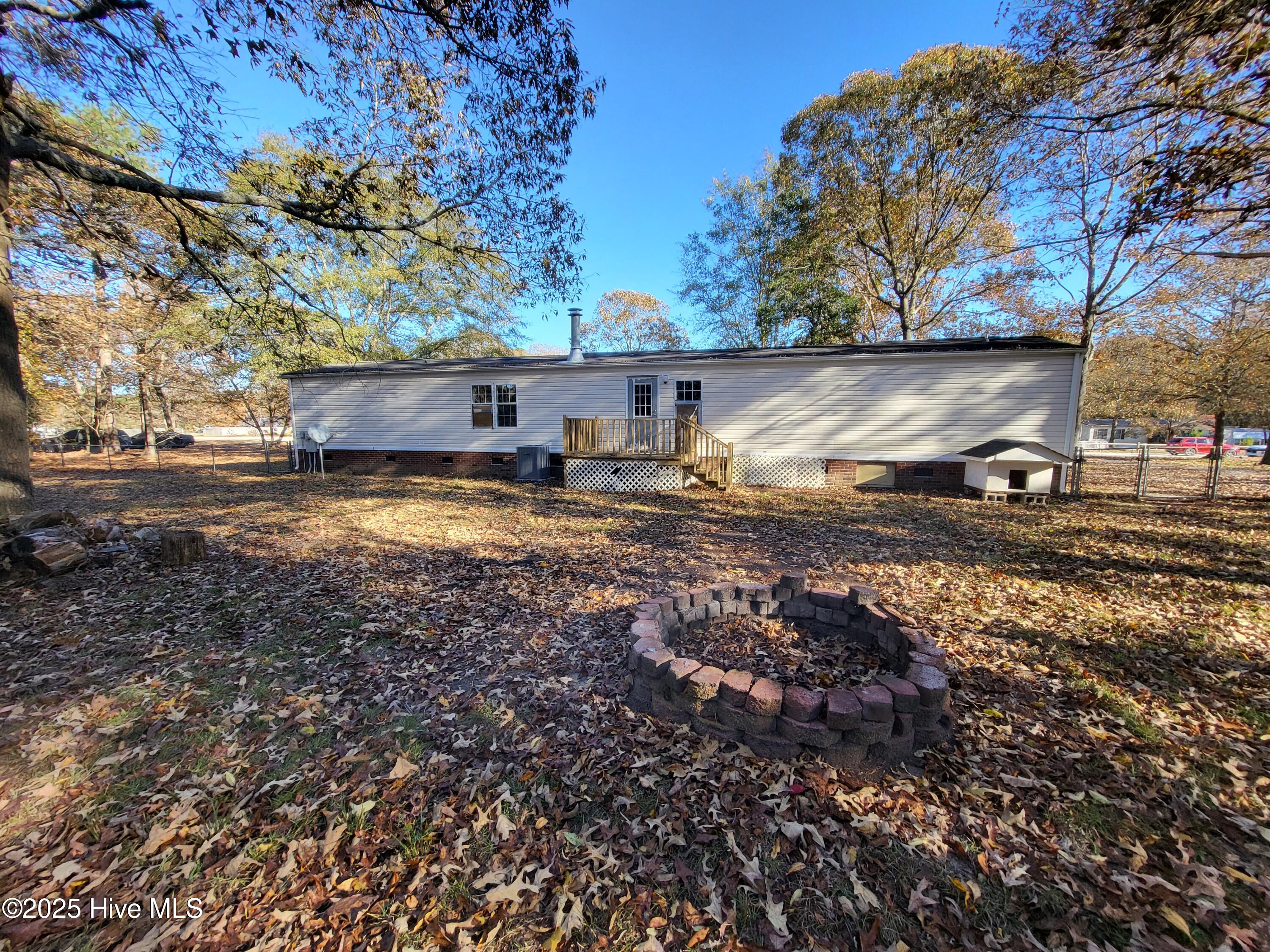 100540995 | Photo 11