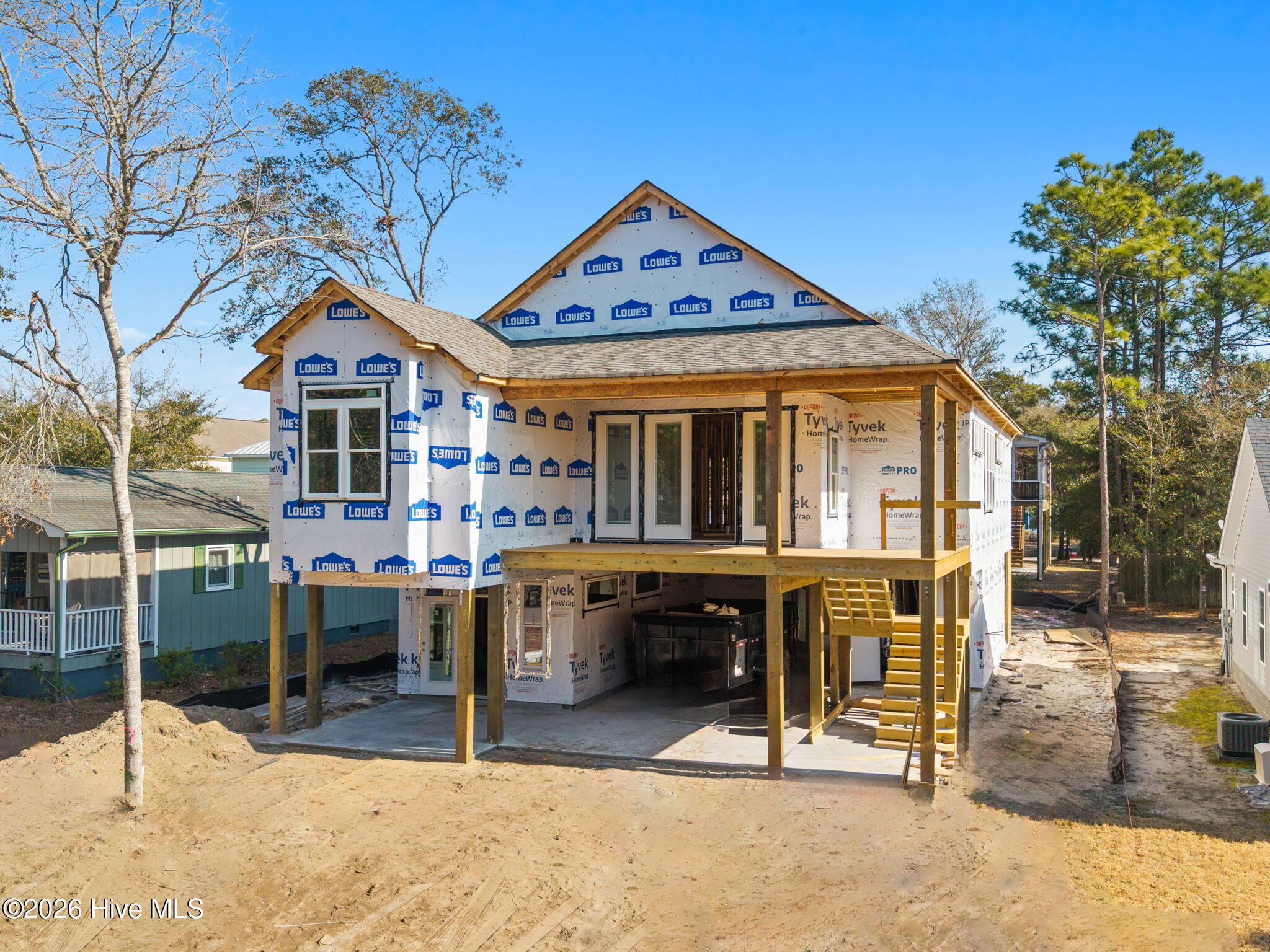 100548785 | Photo 48