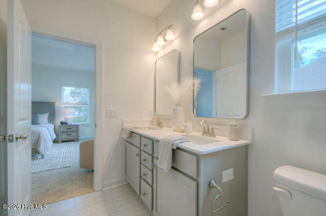 100563707 | Photo 27