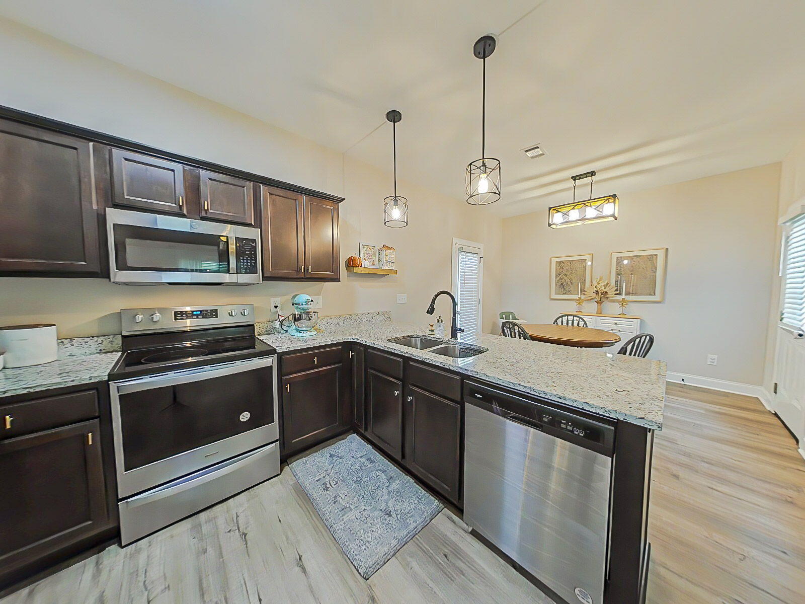 10-web-or-mls-3-Kitchen