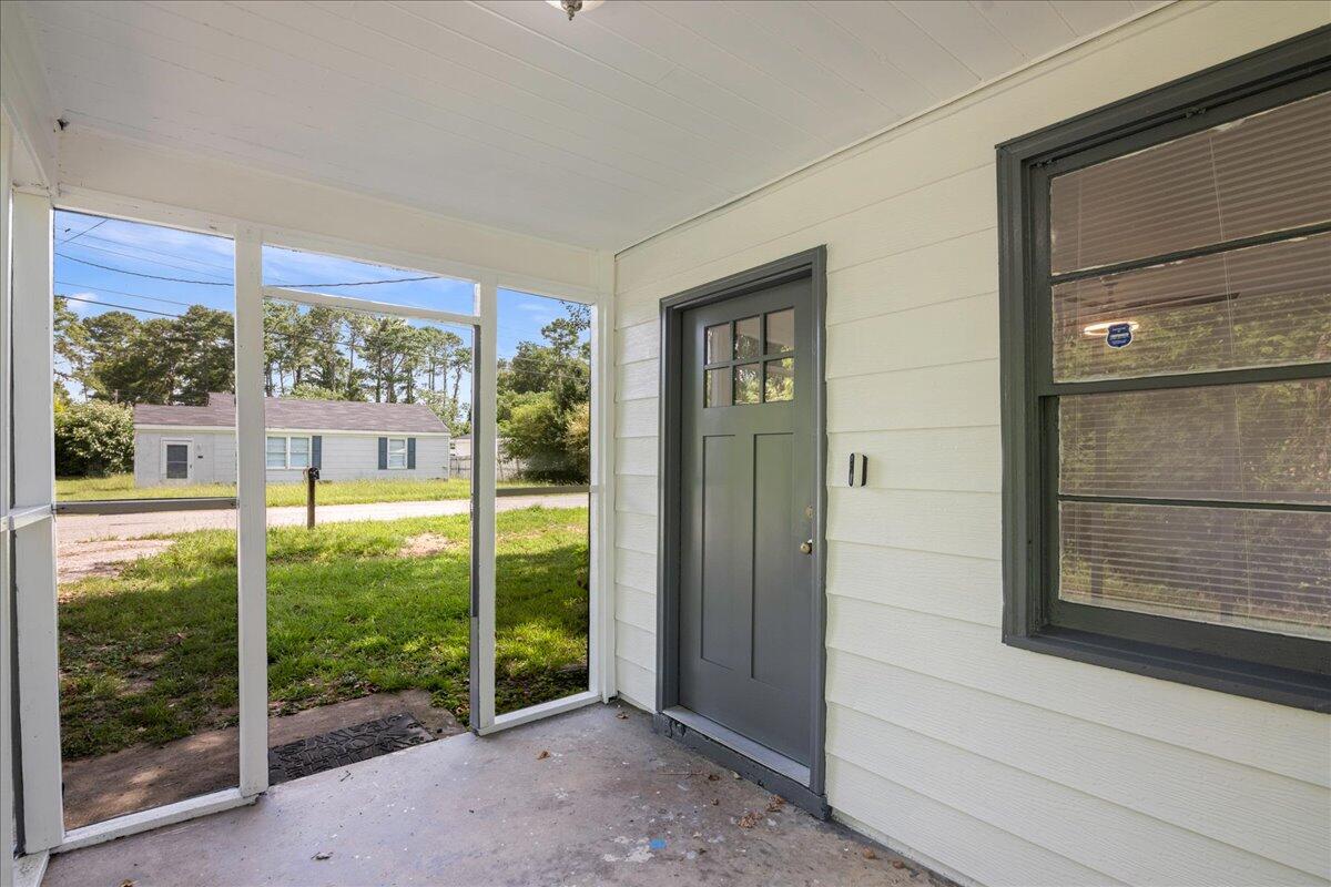 06-521 Rachael Street-17 - Copy - Copy