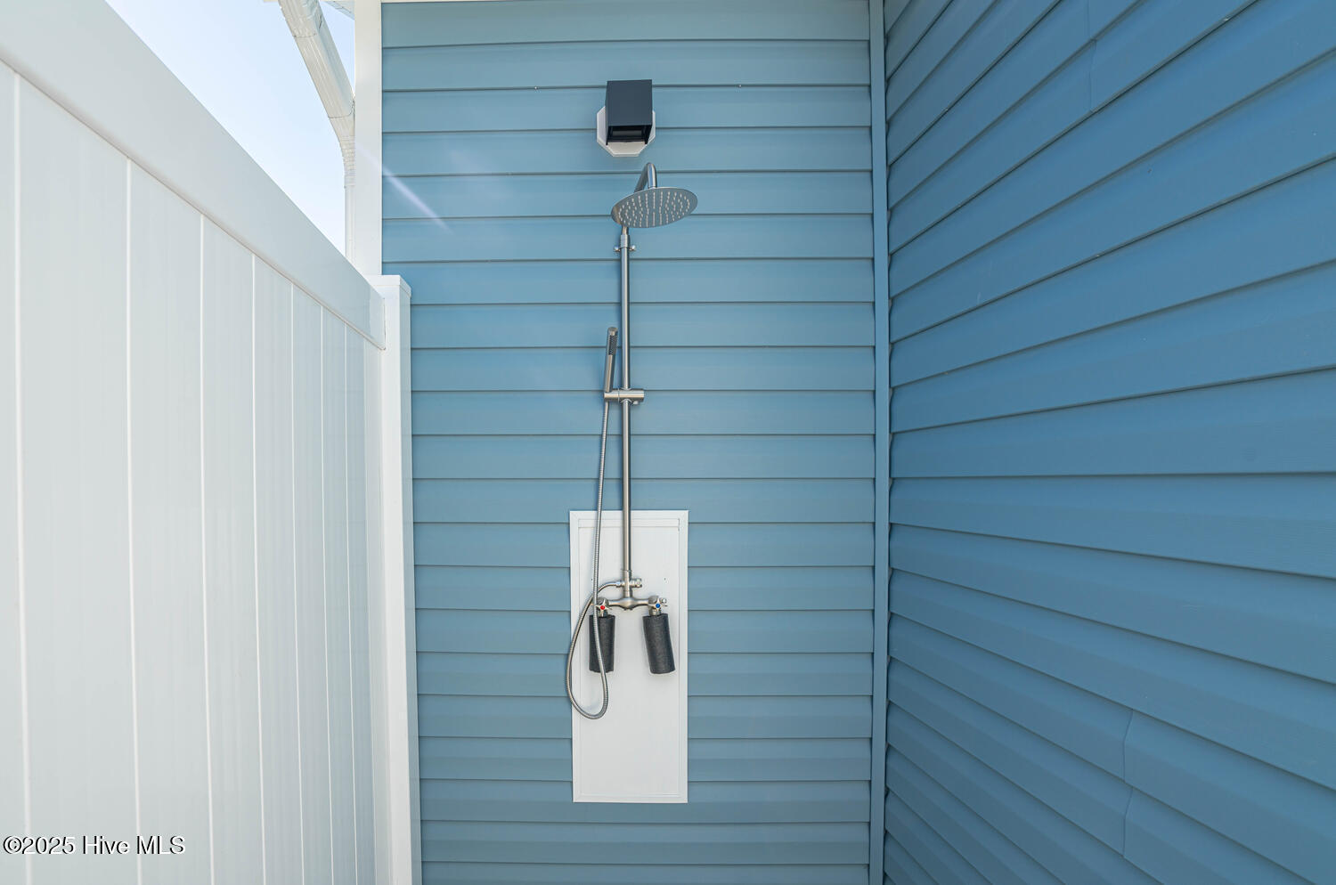 100531648 | Photo 28