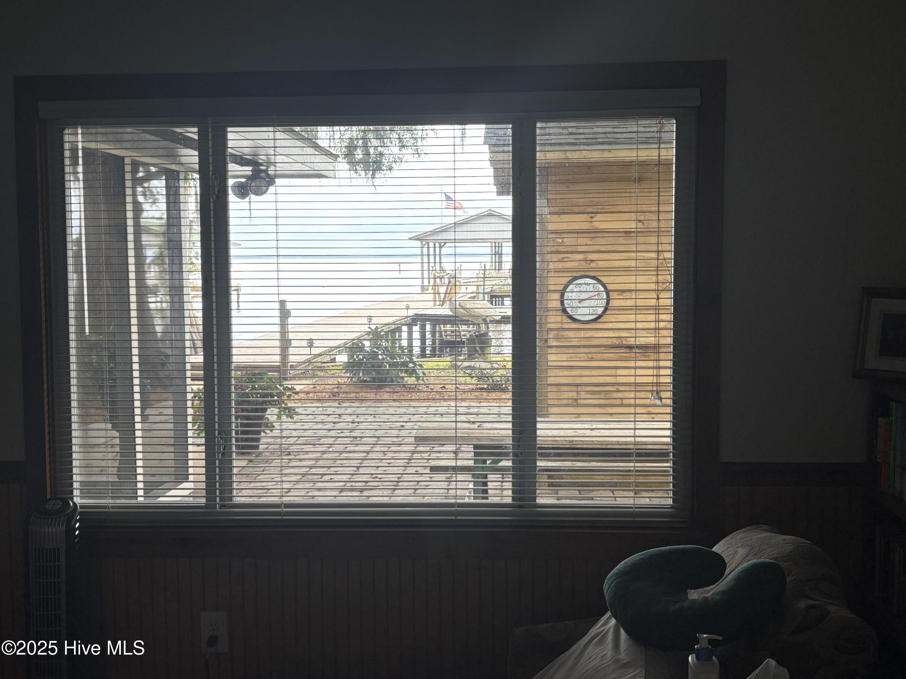 100534974 | Photo 42