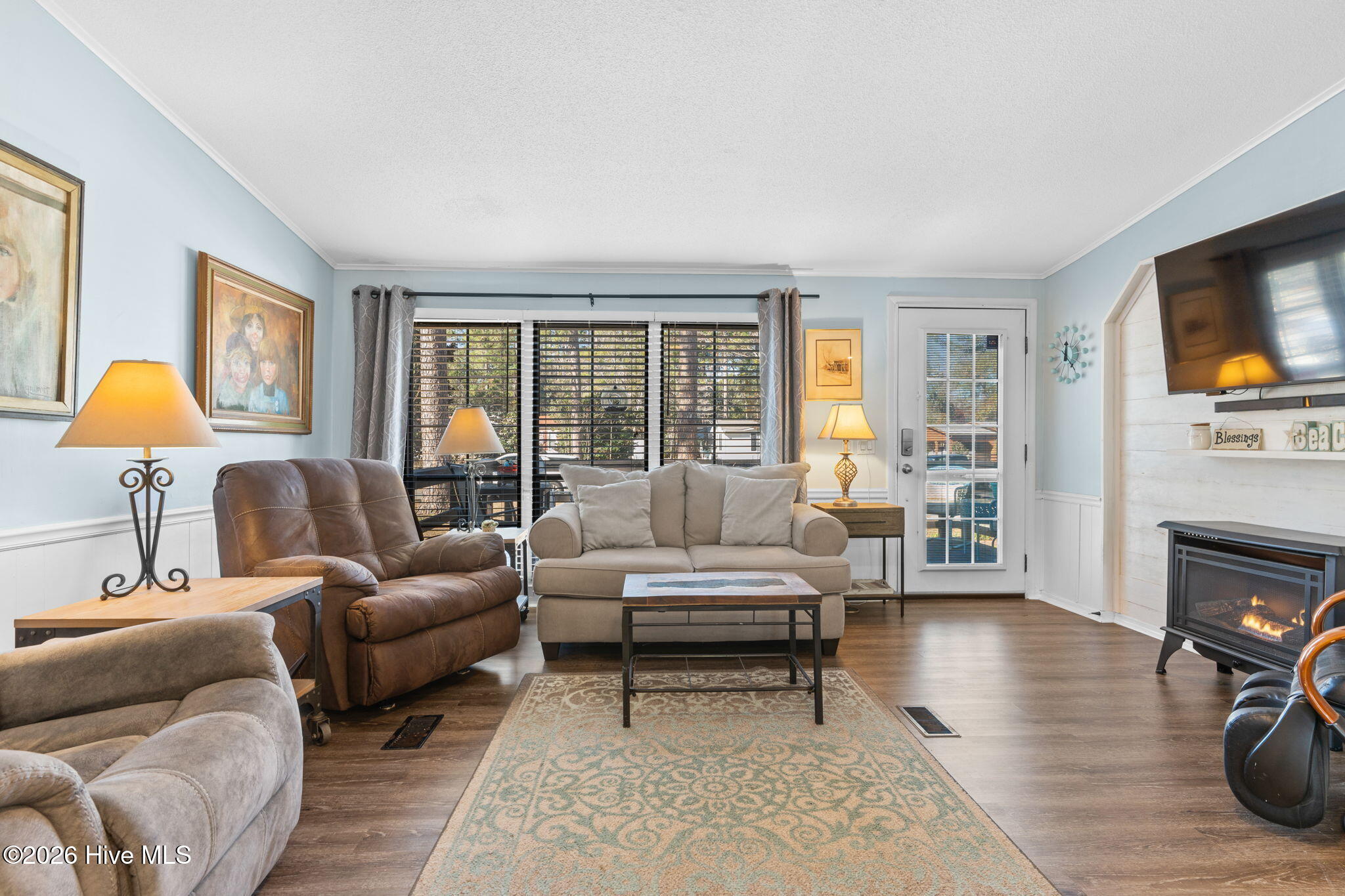 100549816 | Photo 11