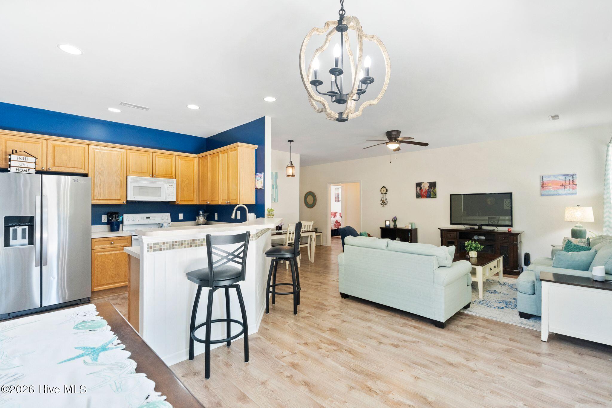 100570513 | Photo 18