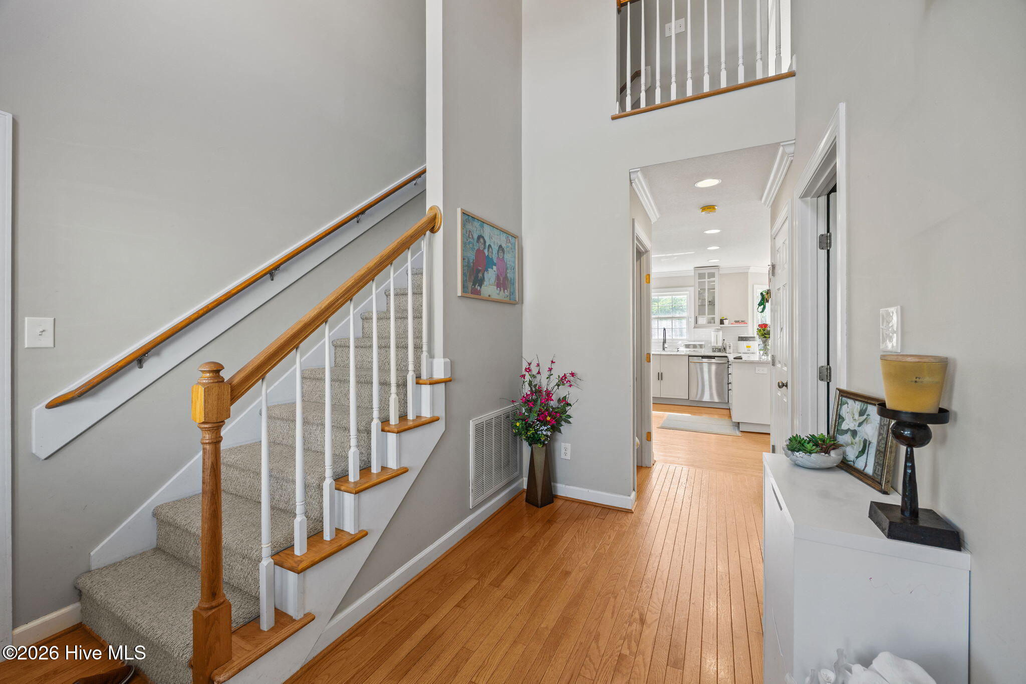 100564262 | Photo 19