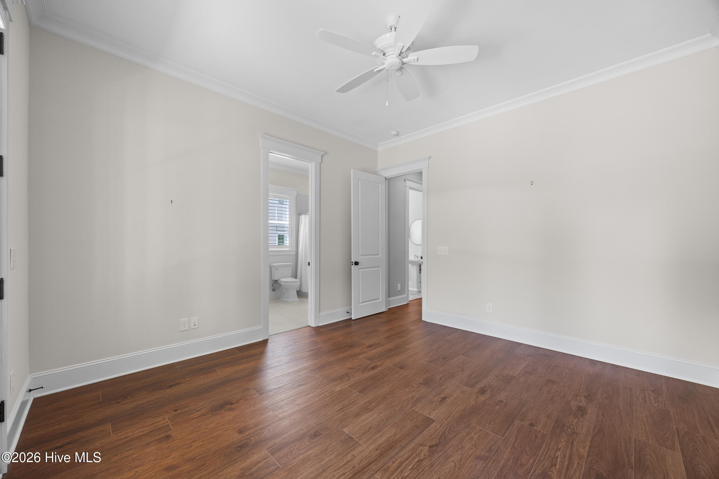 100569354 | Photo 27