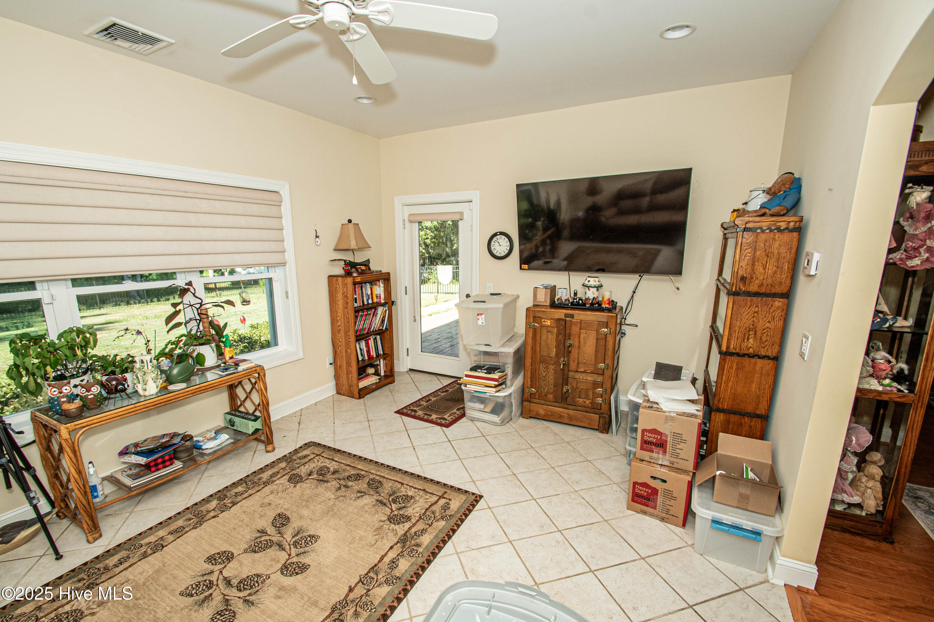 100544337 | Photo 18