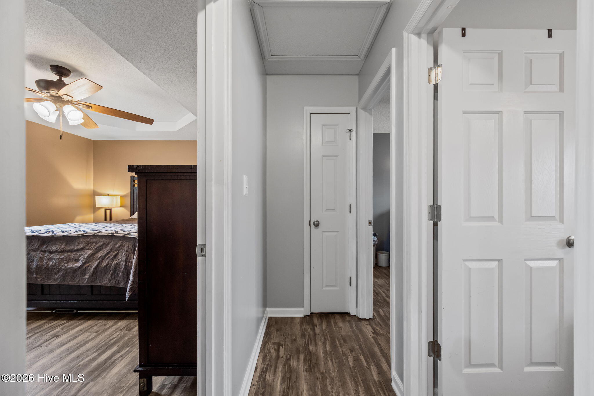 100547343 | Photo 38