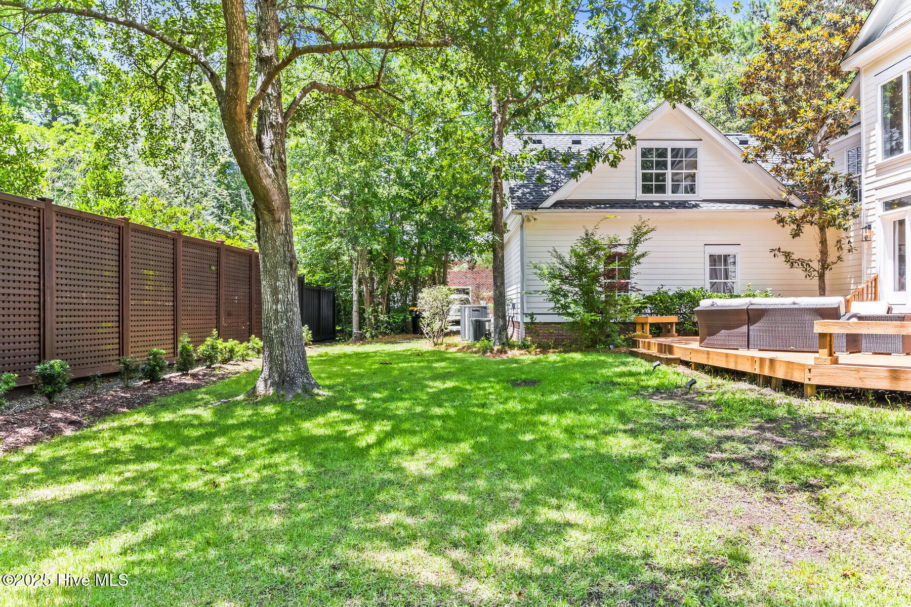 100495433 | Photo 28