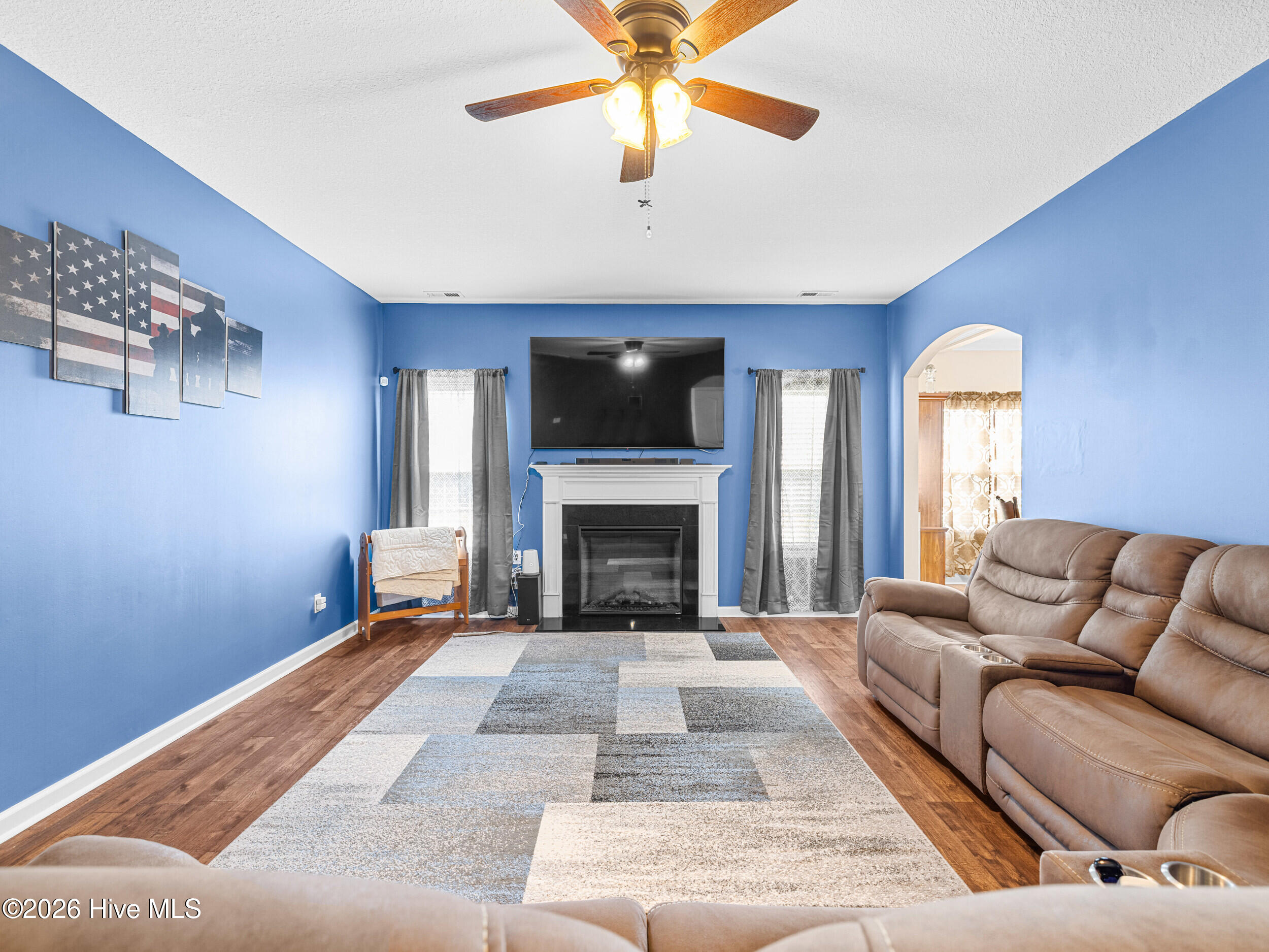 100568044 | Photo 14