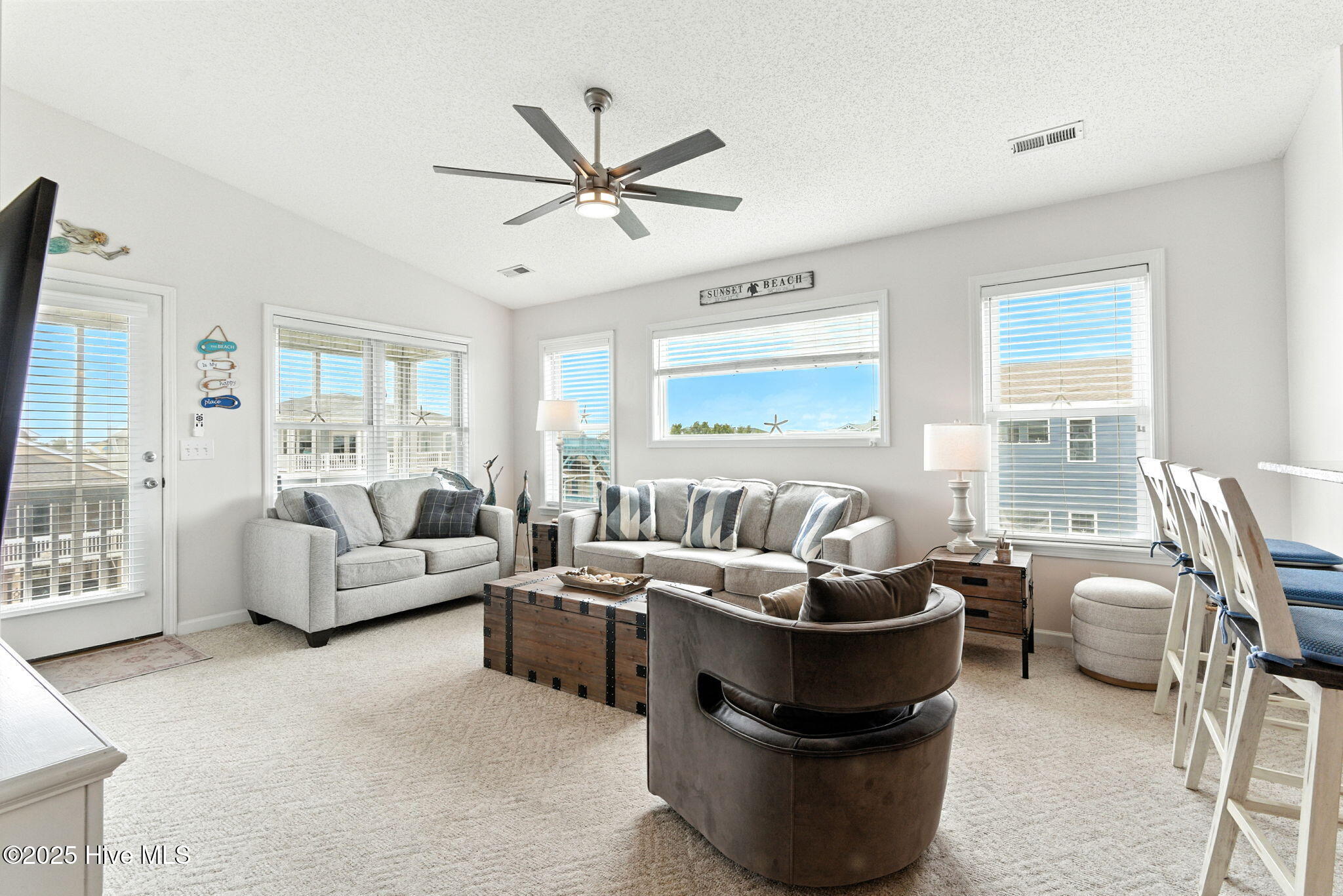 100526138 | Photo 16