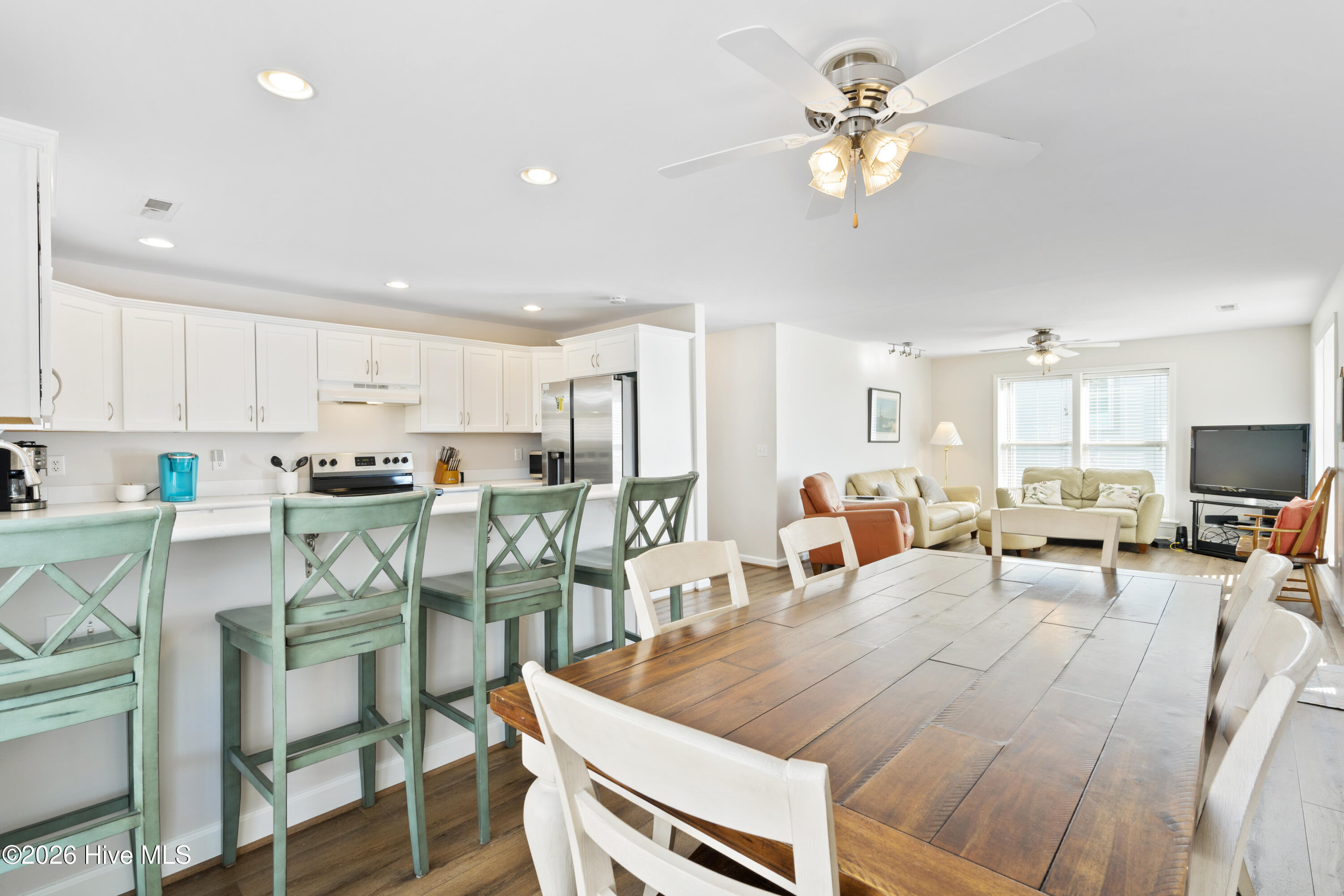 100549941 | Photo 14