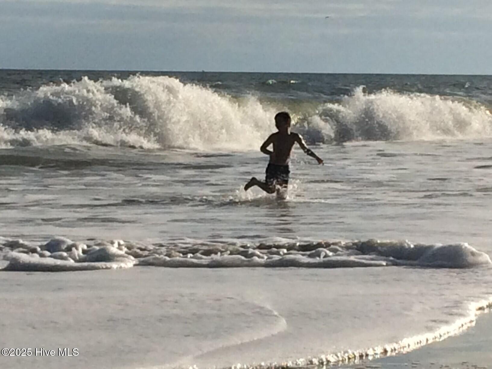 100521876 | Photo 22