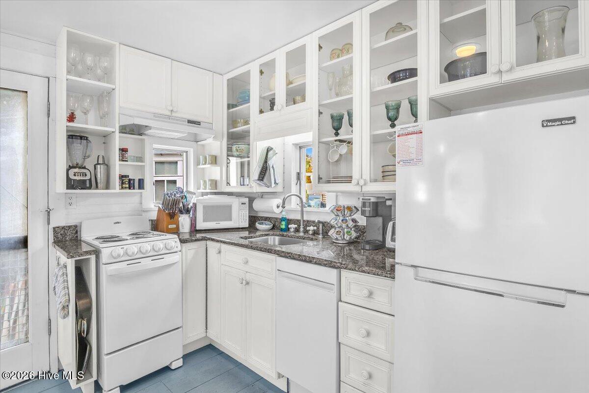 100563686 | Photo 21