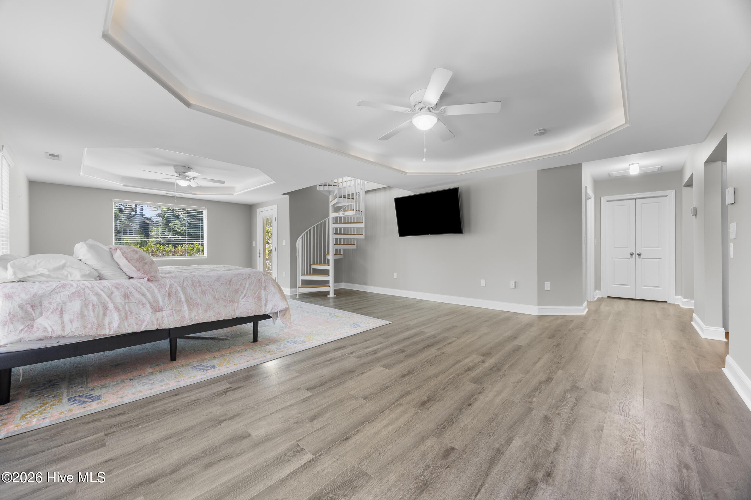 100569624 | Photo 18