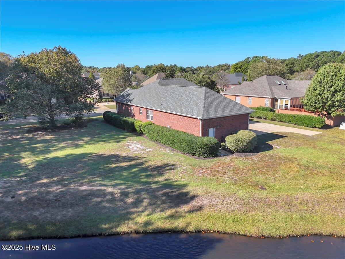 100534283 | Photo 39