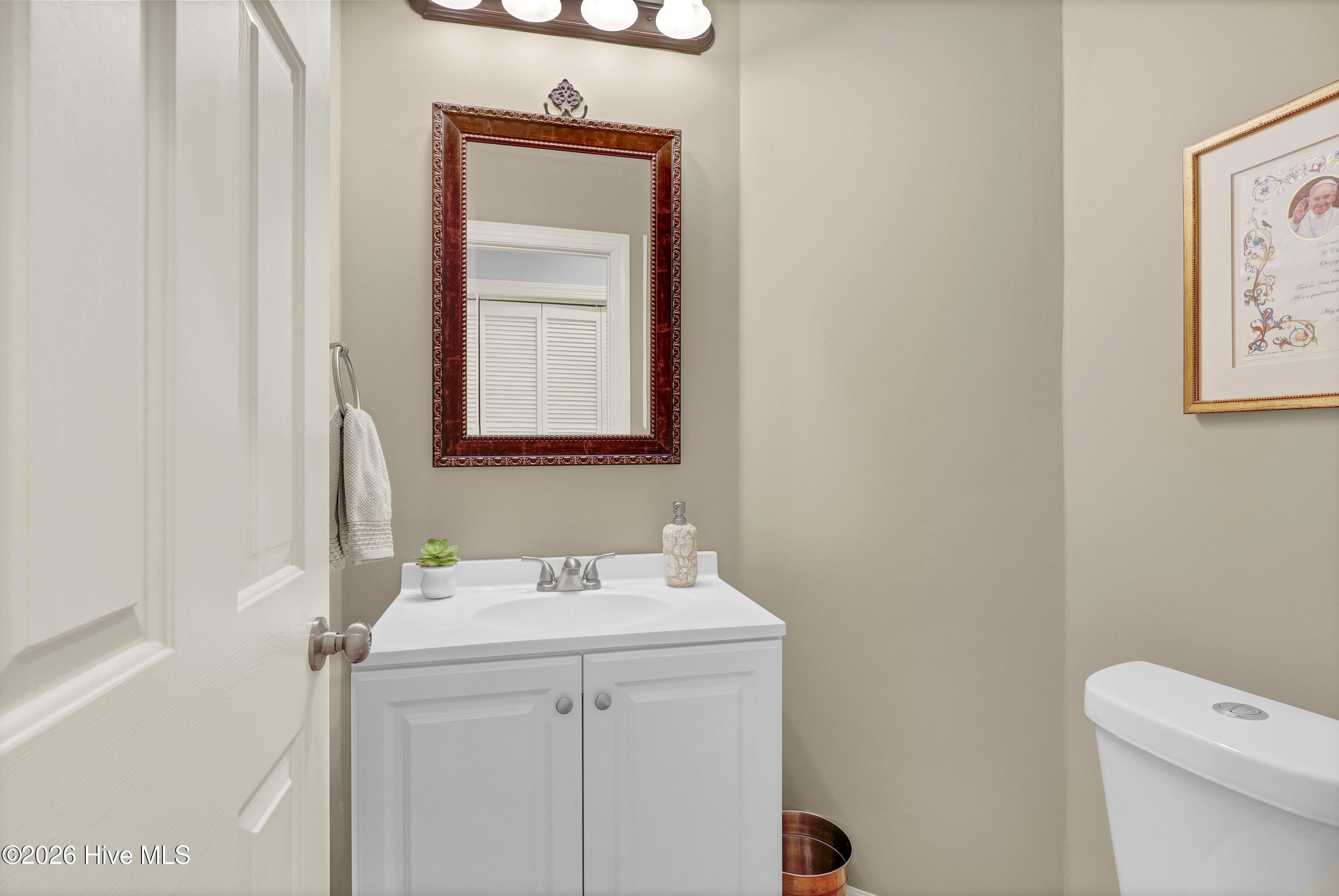 100566013 | Photo 17