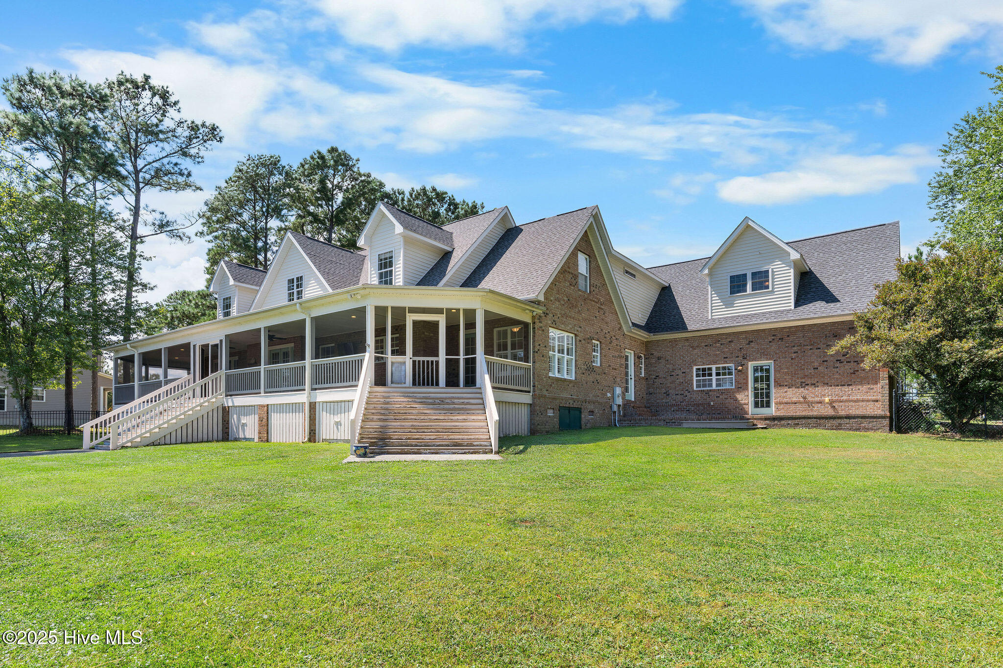 100526729 | Photo 84