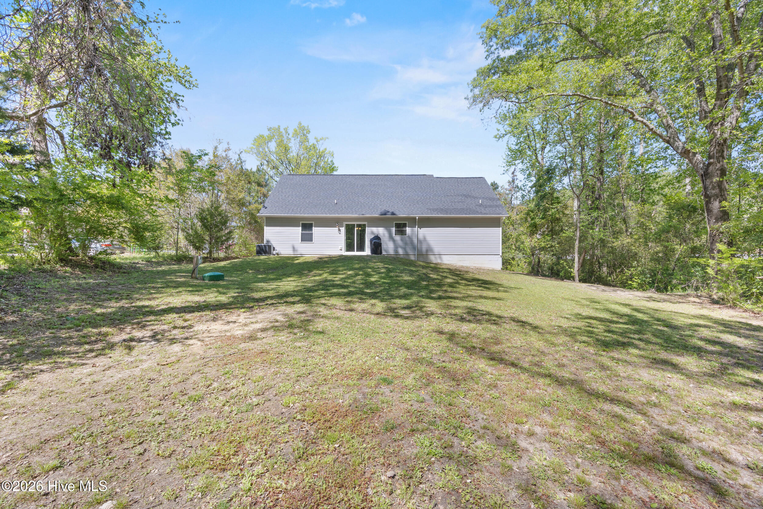 100566907 | Photo 37