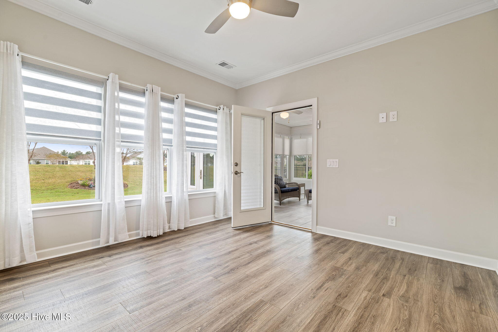 100534231 | Photo 31