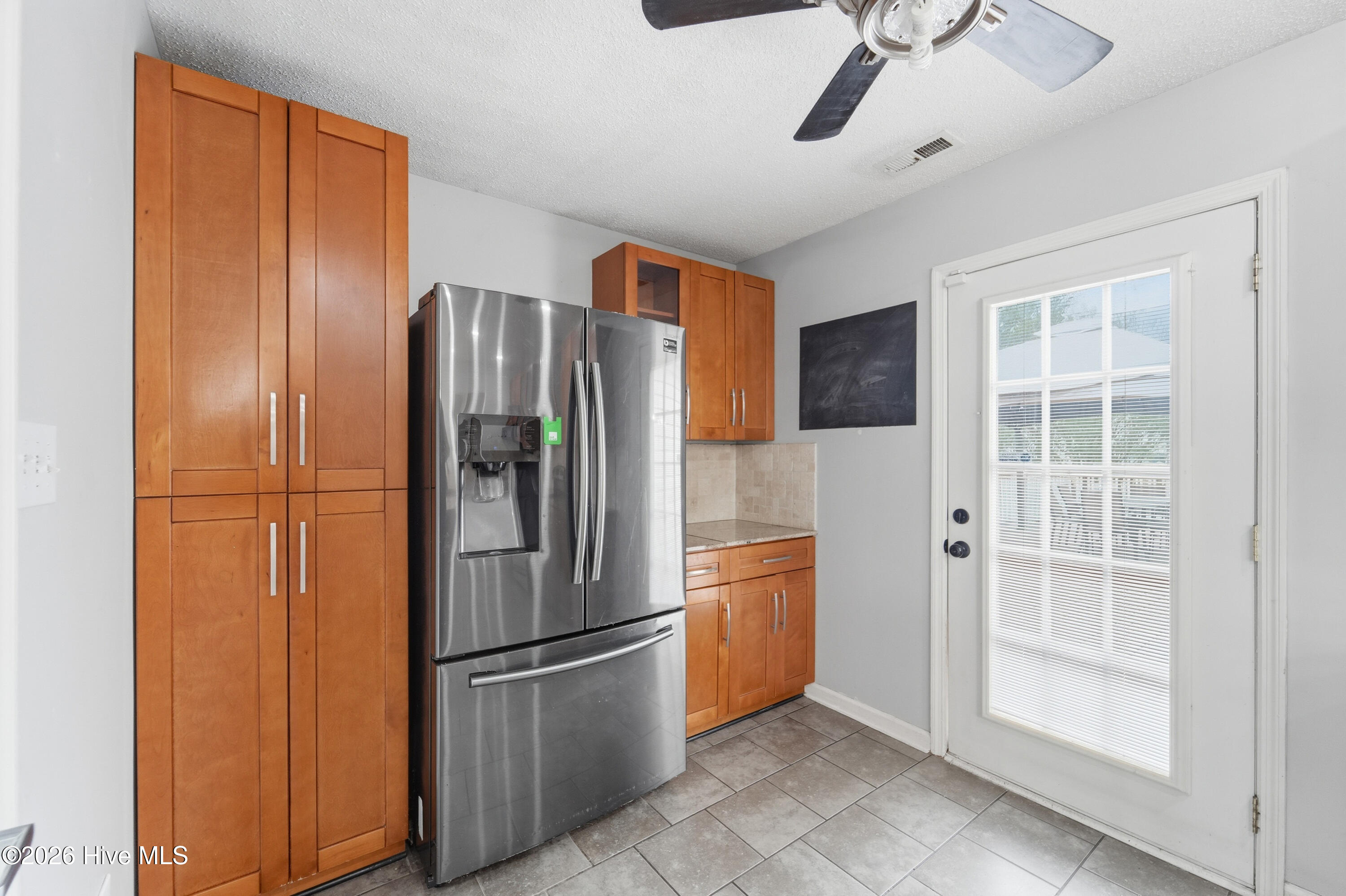 100559067 | Photo 34