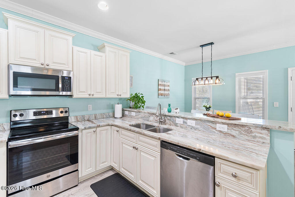 100552706 | Photo 10