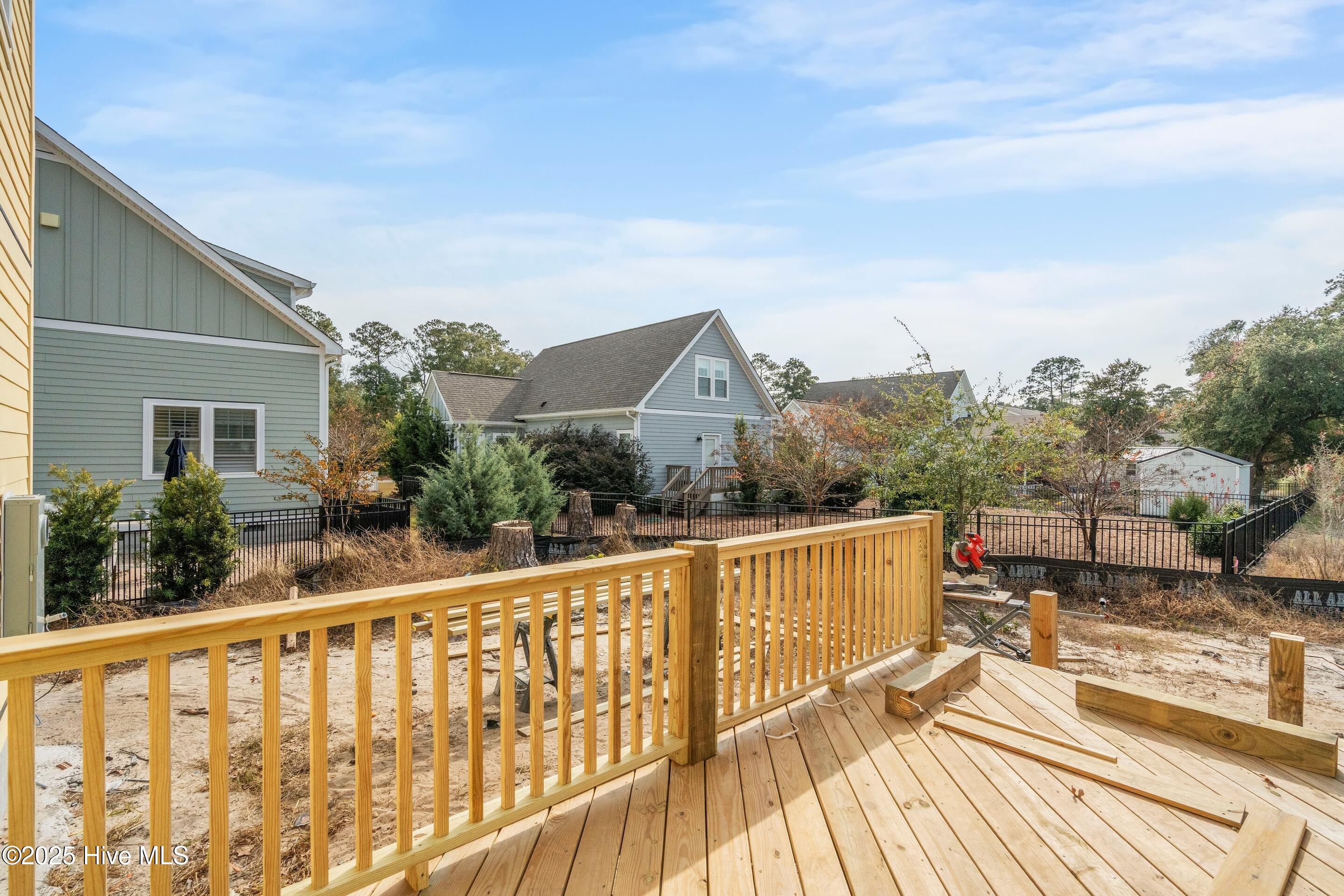 100543069 | Photo 10